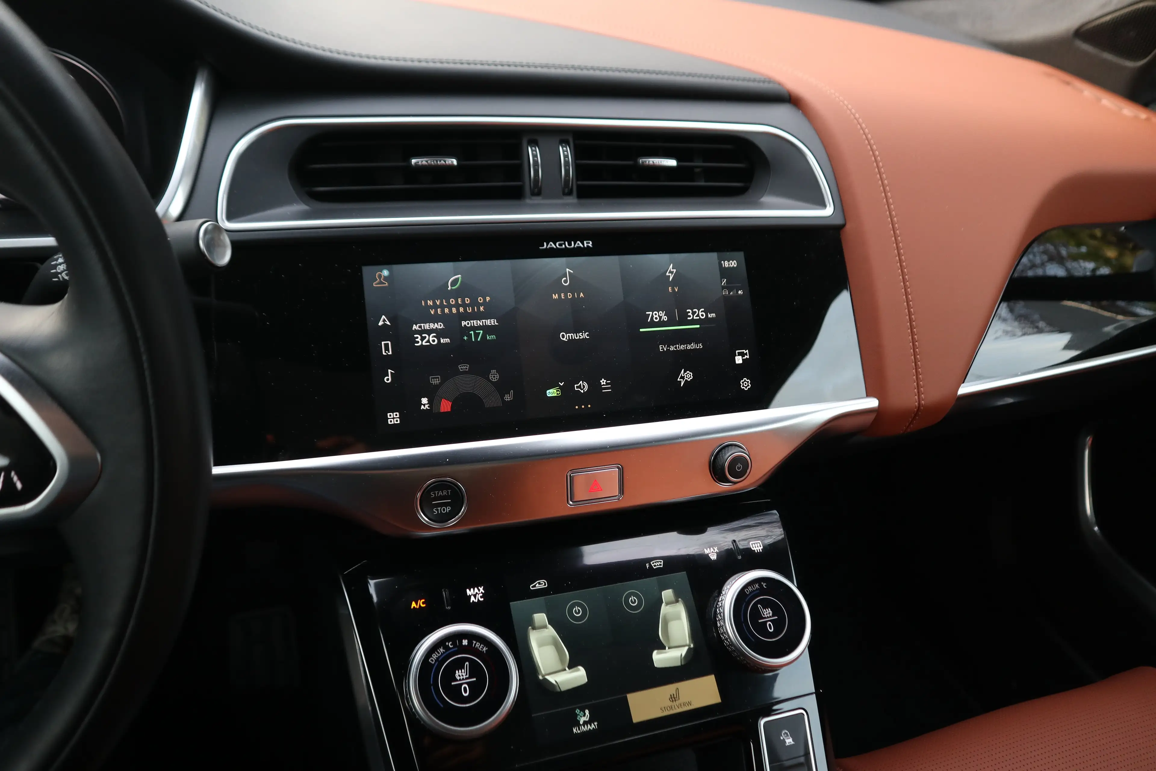 Jaguar I-Pace EV400 HSE/Black-pack/Pano/360°/Leder/4.300km !! — photo 13