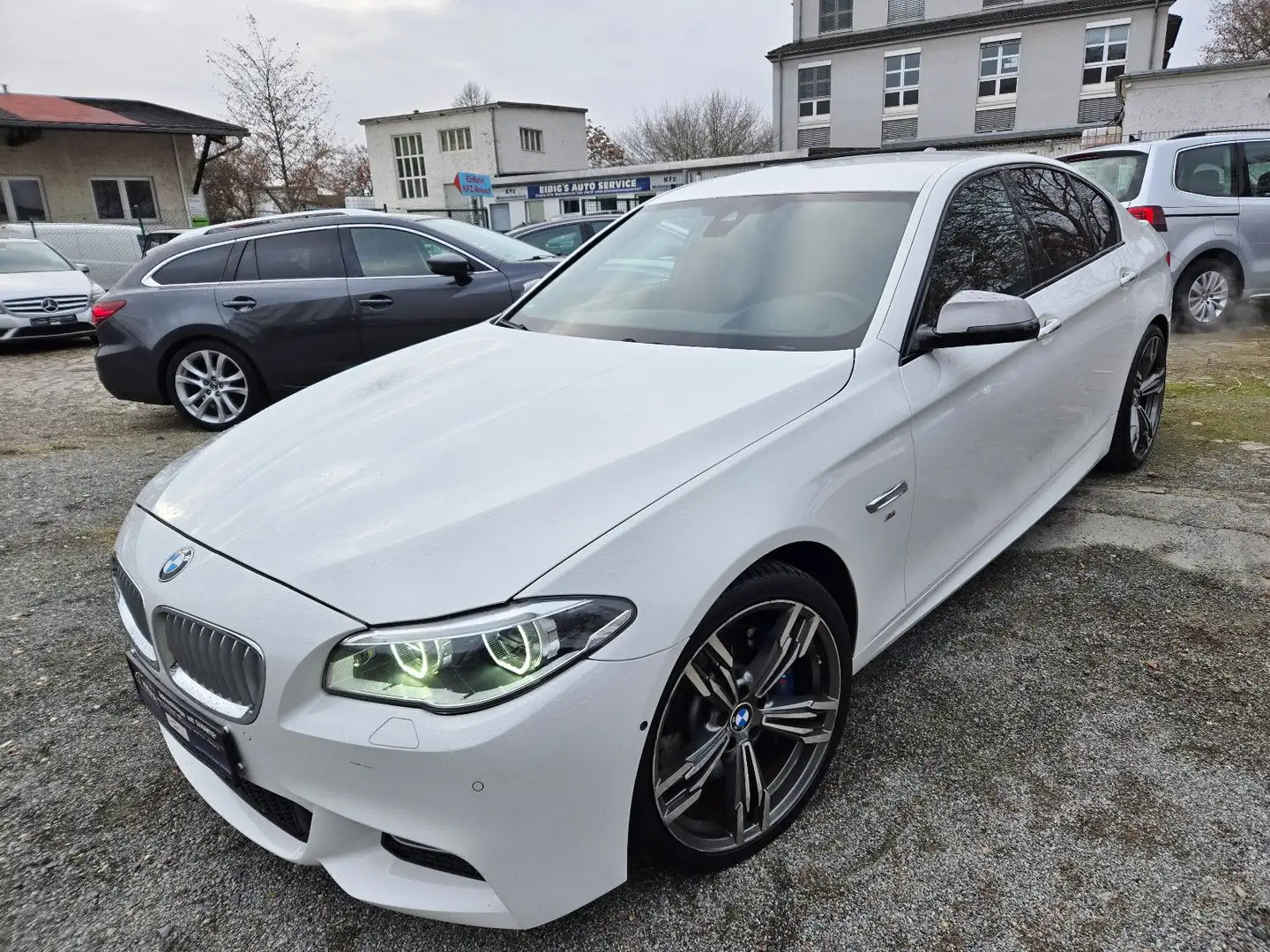 BMW 550 5 Limousine M550 d xDrive Weiß - 2