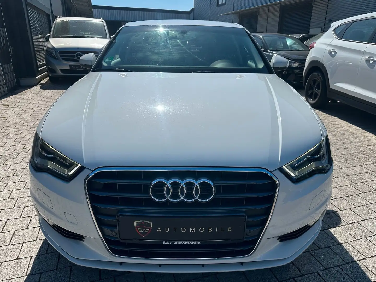Audi A3 Limousine Ambiente*Xenon*Navi*Tempomat Weiß - 2