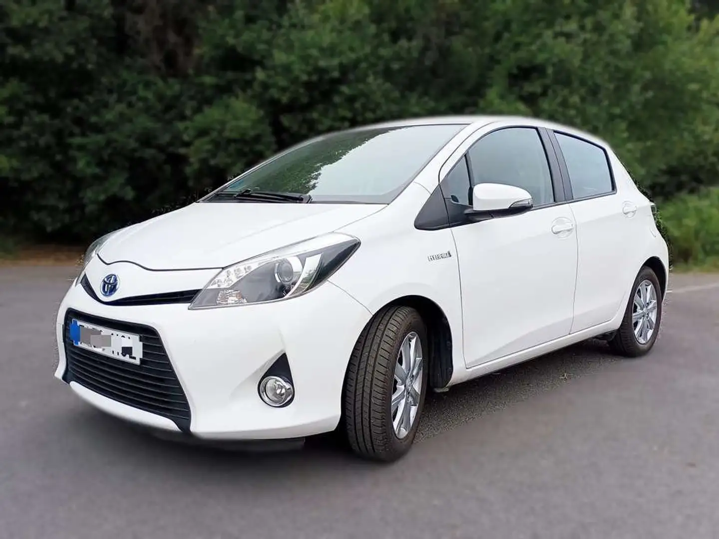 Toyota Yaris Hybrid Active Blanco - 1