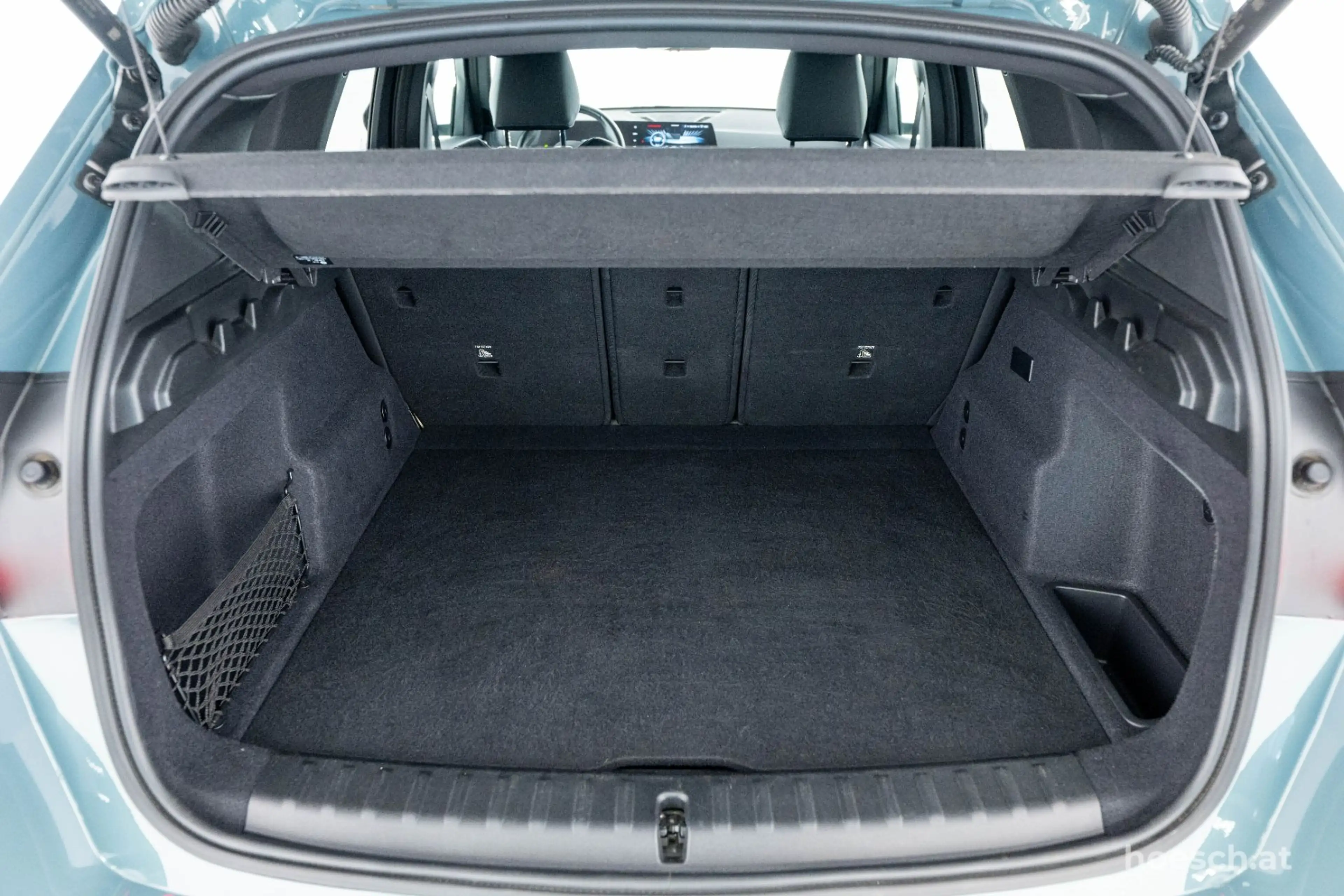 BMW iX1 xDrive30 M Sport PREMIUM — photo 8