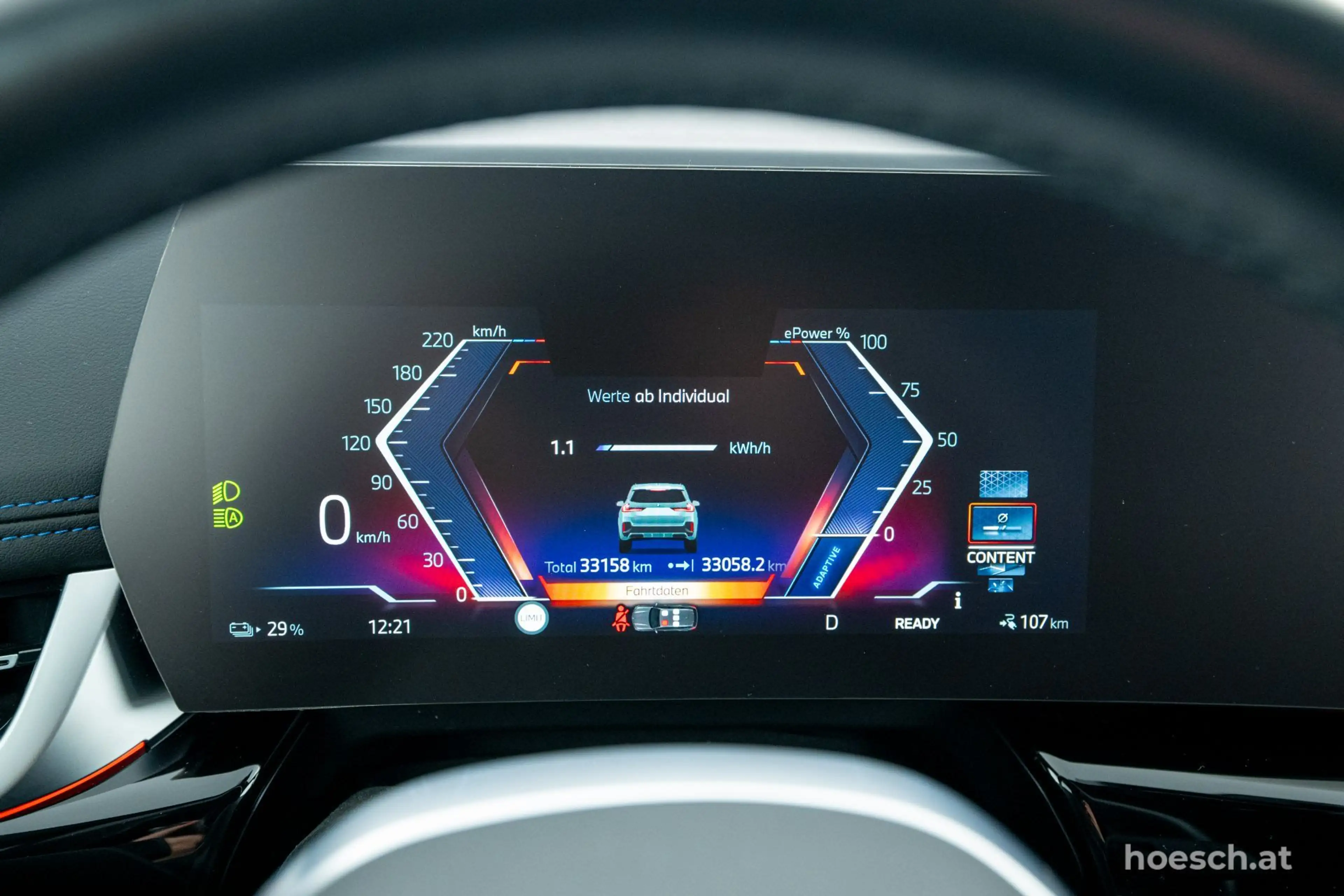 BMW iX1 xDrive30 M Sport PREMIUM — photo 10