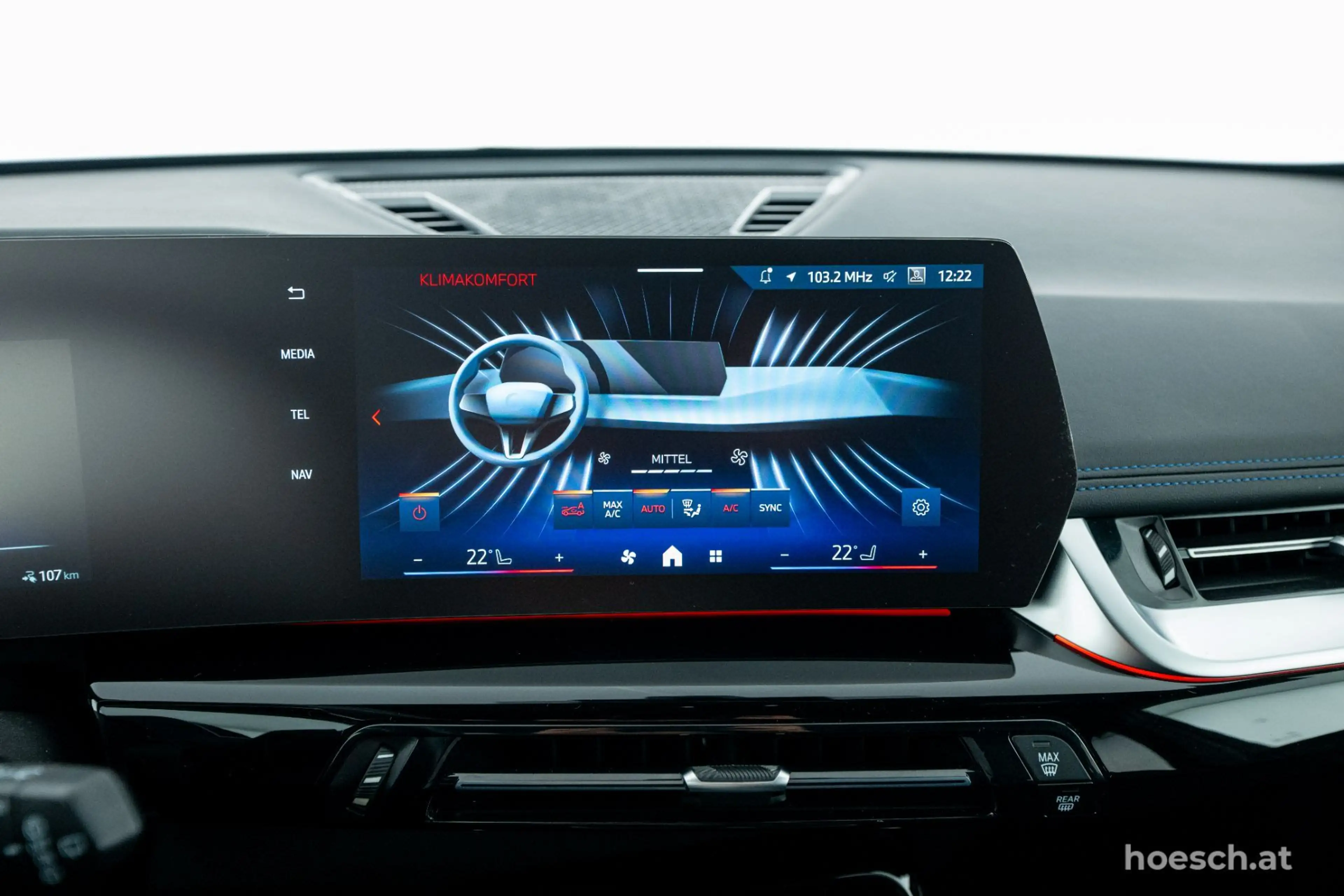 BMW iX1 xDrive30 M Sport PREMIUM — photo 11