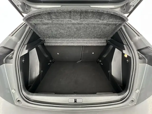 Peugeot 2008 view 18