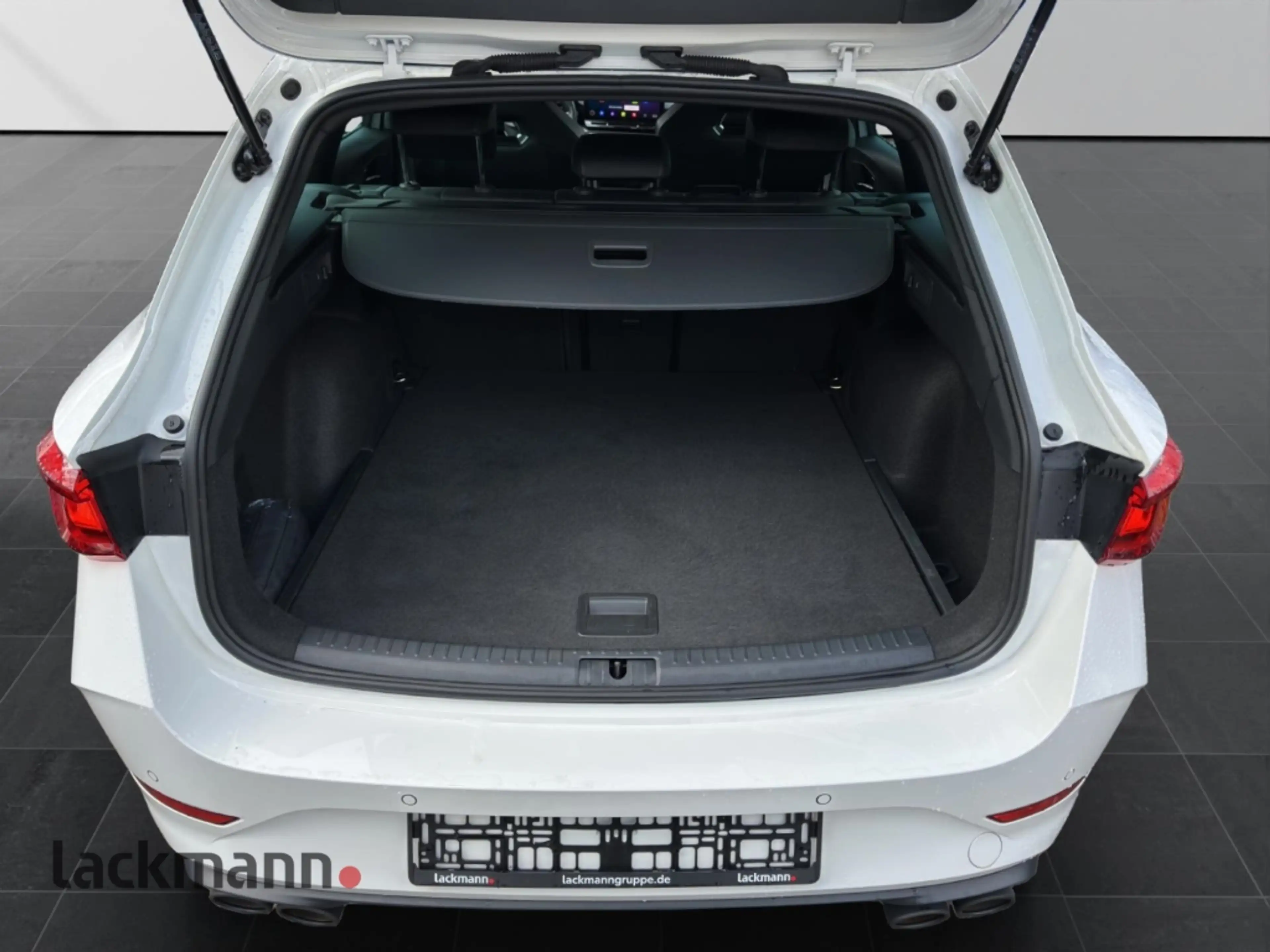 CUPRA Leon 2.0 SP VZ*Navi*Winter*eSitz*CarPlay*Keyless* — photo 8