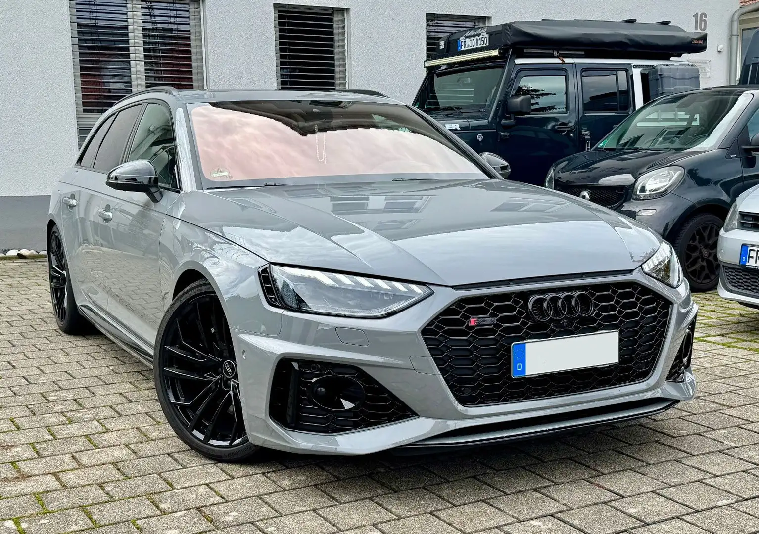 Audi RS4 RS 4 Avant 2.9 TFSI quattro* MTM 532PS * VOLL !! Šedá - 2