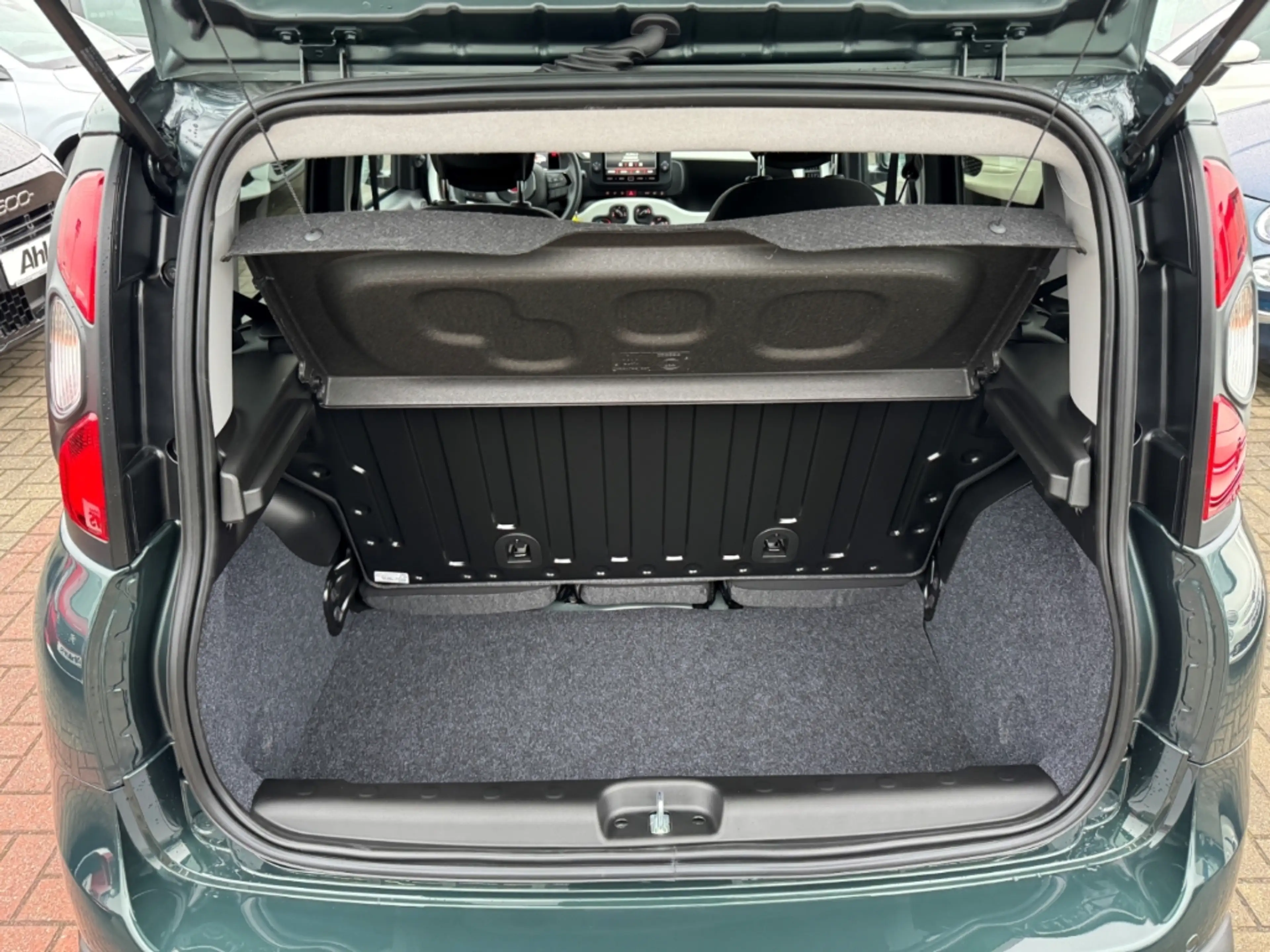 Fiat New Panda Cross+CARPLAY+5SITZER+EINPARKHILFE+KLIMA+DAB+ — photo 7