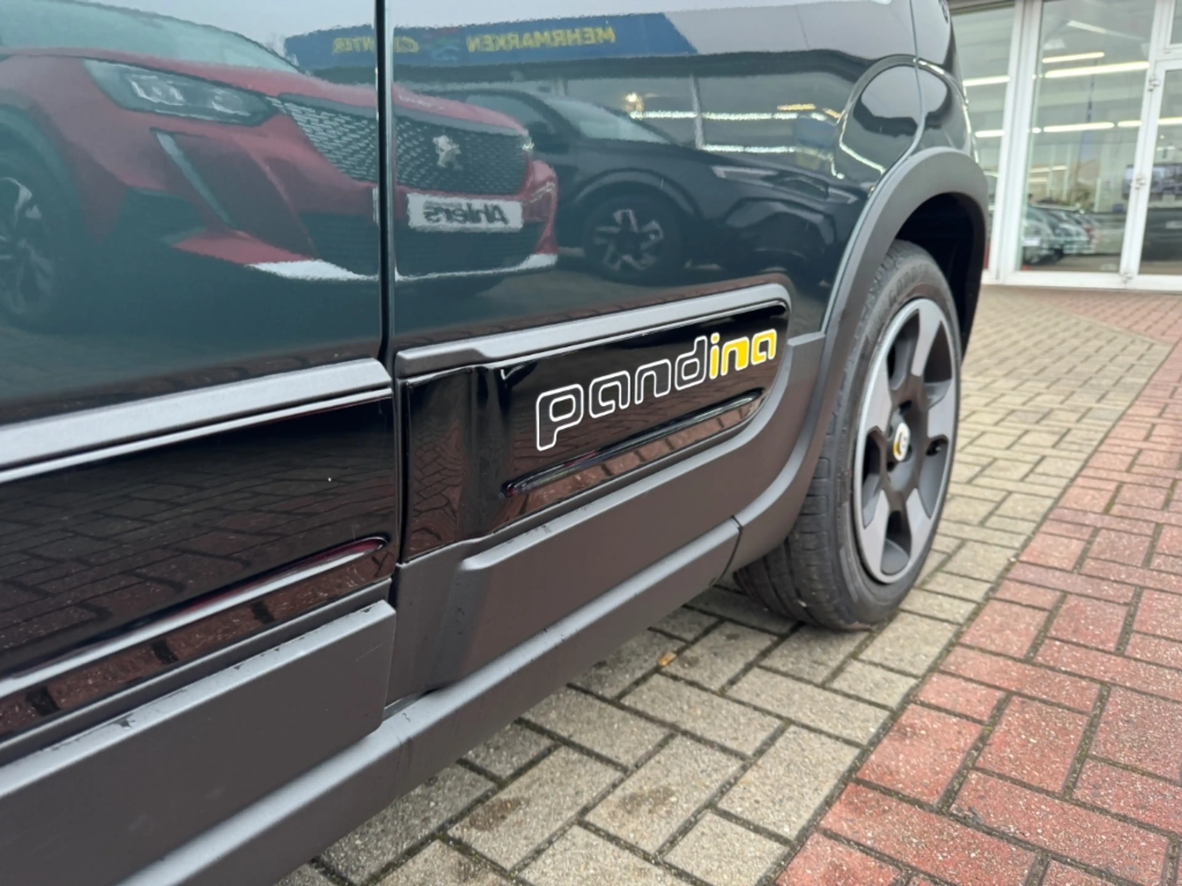 Fiat New Panda Cross+CARPLAY+5SITZER+EINPARKHILFE+KLIMA+DAB+ — photo 12