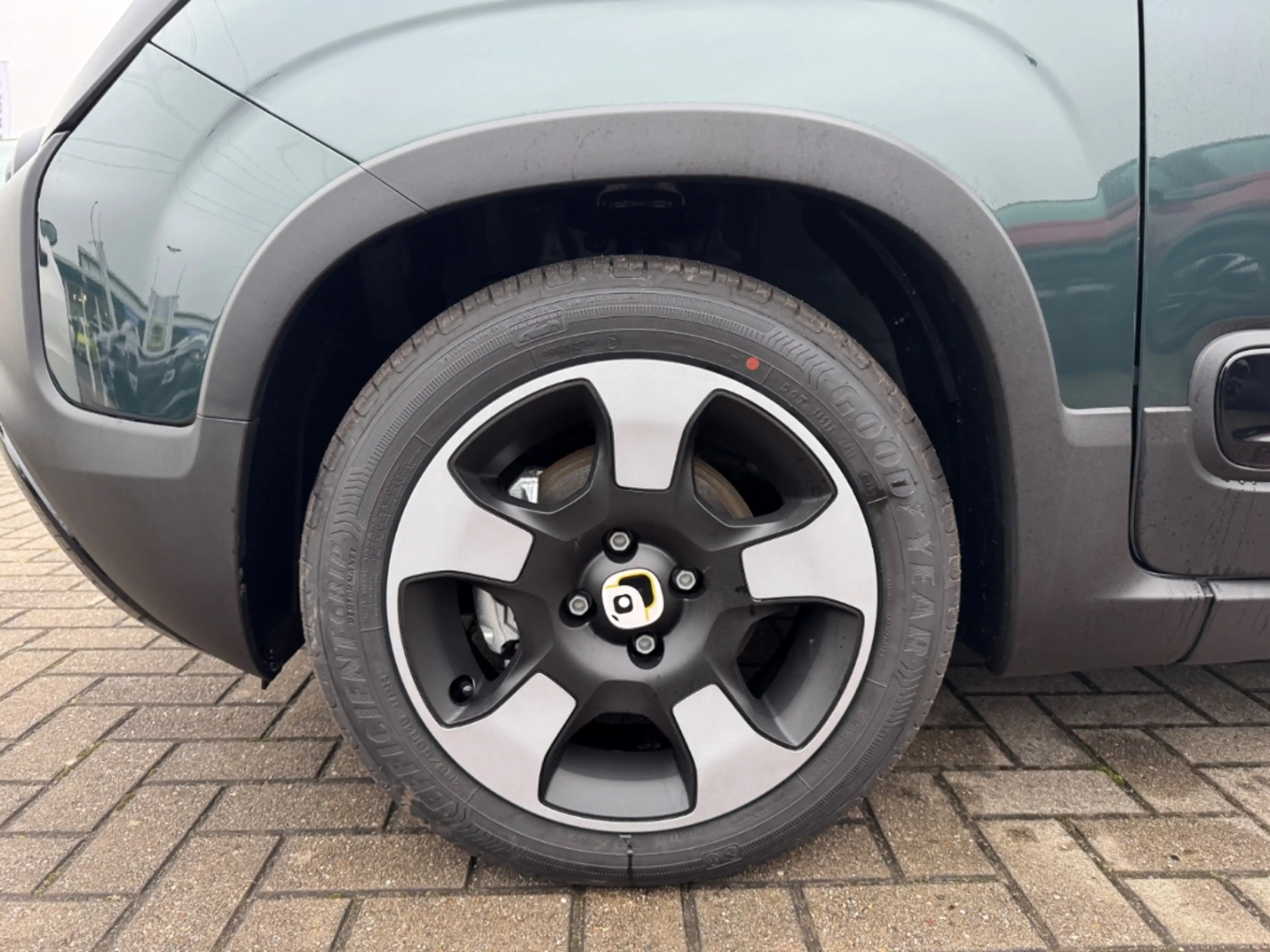 Fiat New Panda Cross+CARPLAY+5SITZER+EINPARKHILFE+KLIMA+DAB+ — photo 10