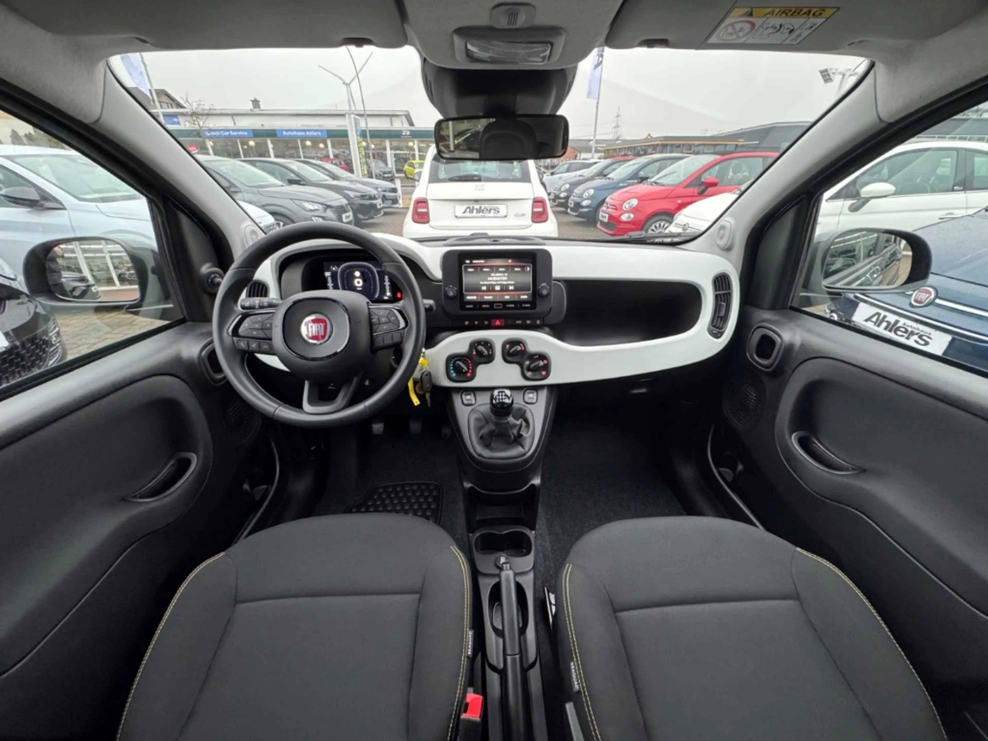 Fiat New Panda Cross+CARPLAY+5SITZER+EINPARKHILFE+KLIMA+DAB+ — photo 15