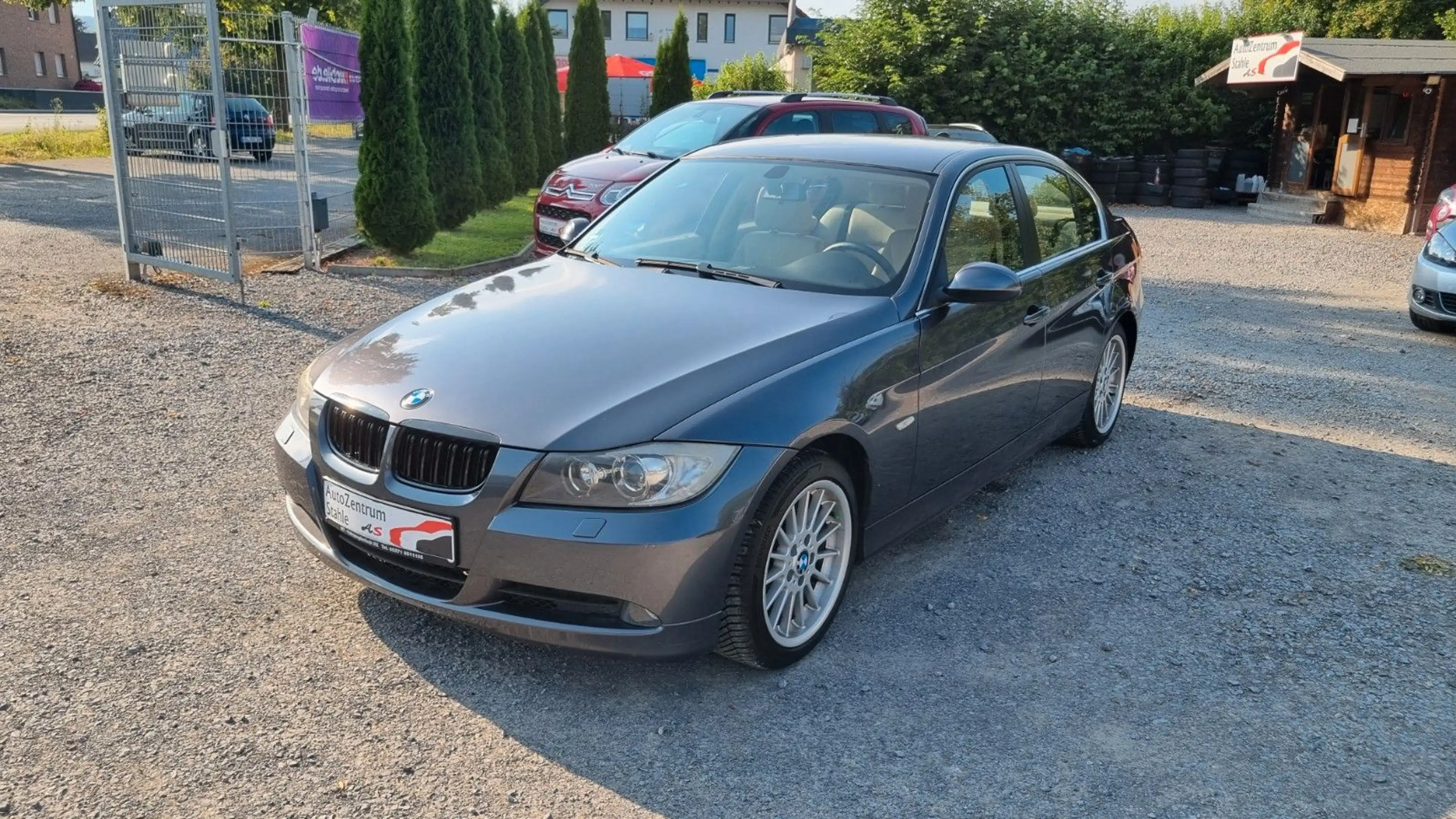 BMW 325 3 Limousine 325 i xDrive/ Inkl. Garantie