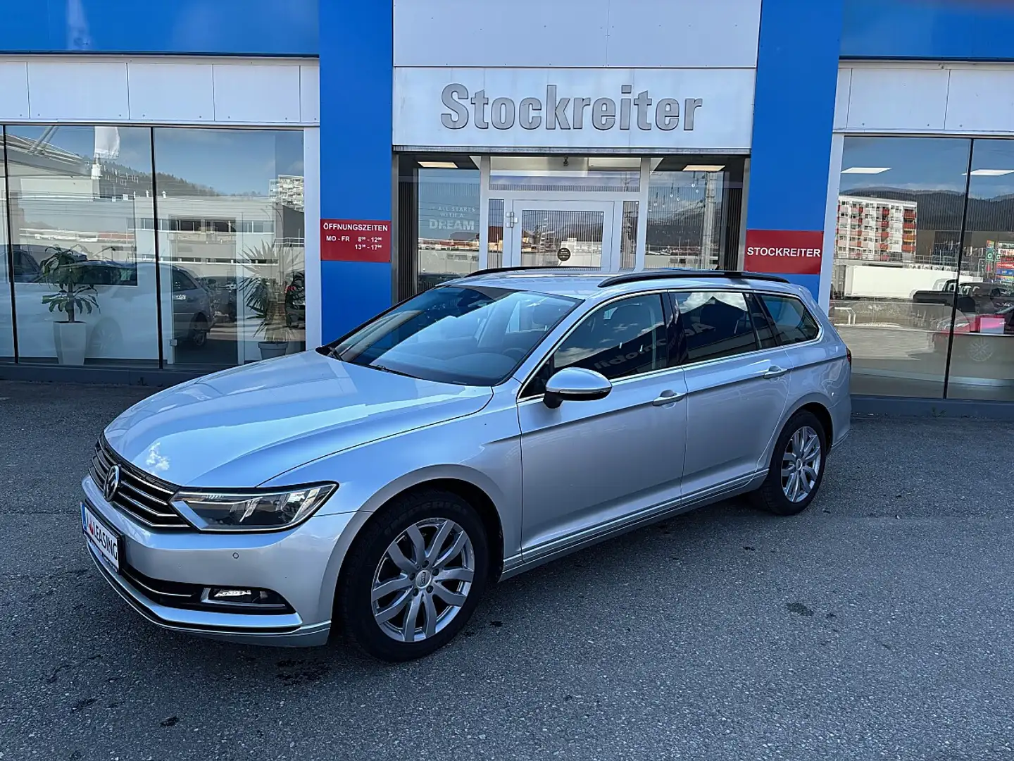 Volkswagen Passat Variant Comfortline BMT 2,0 TDI DPF DSG Silber - 1