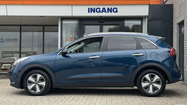 Kia Niro view 2