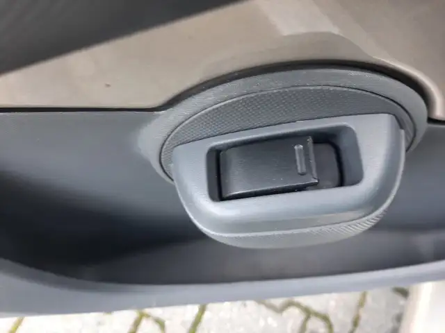 Toyota Aygo view 9