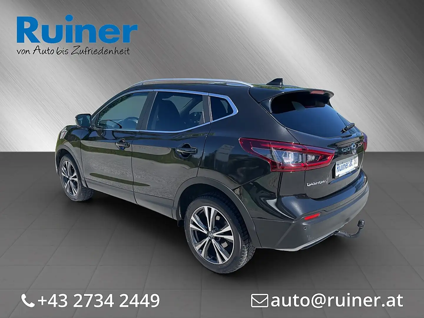 Nissan Qashqai 1,3 DIG-T Zama DCT Aut. Schwarz - 2