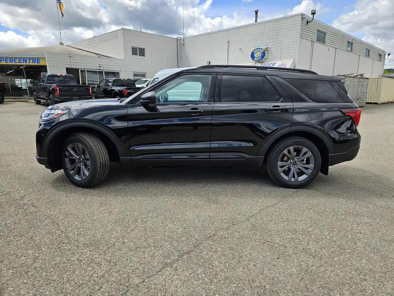 Ford Explorer снимка Ford Explorer