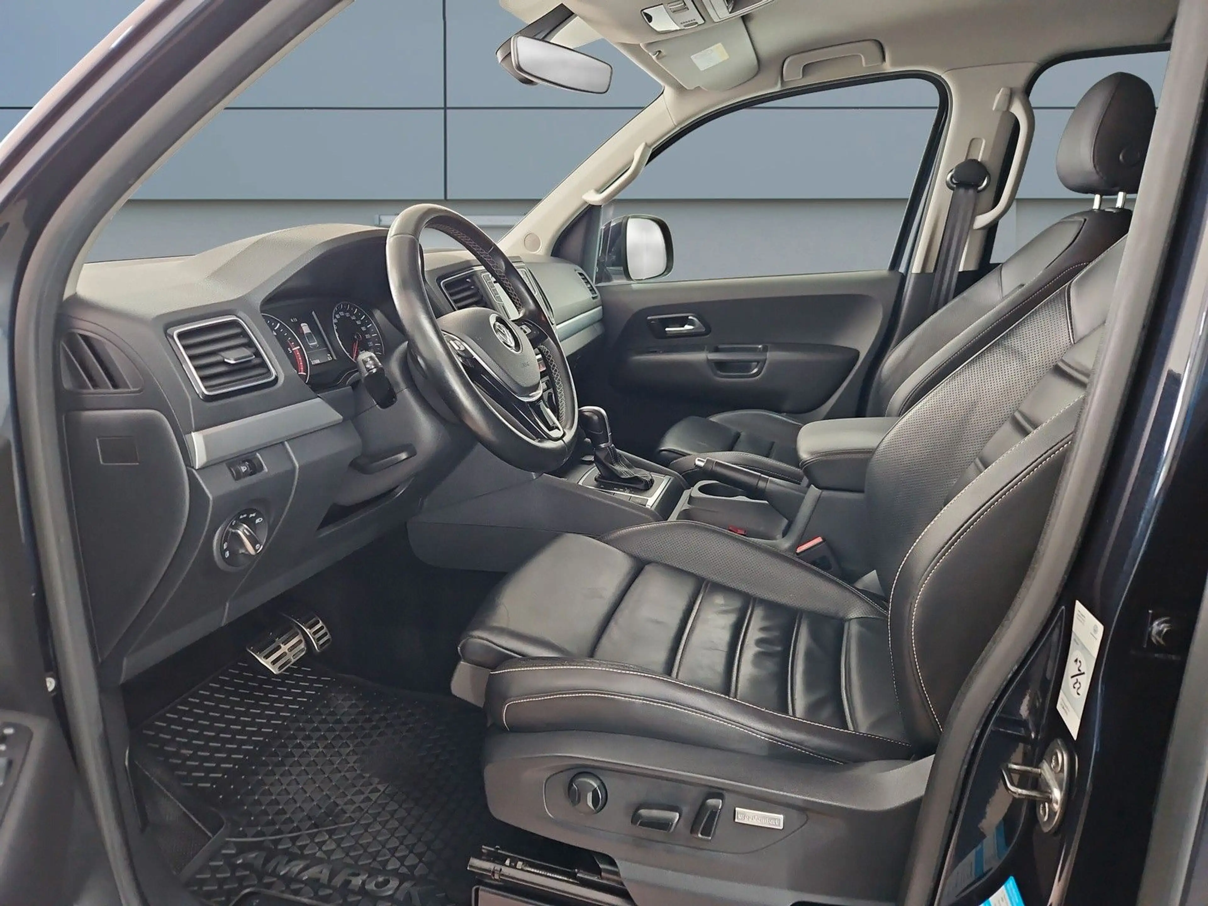 Volkswagen Amarok Aventura 4Motion *AUTOM*NAV*KAM*LEDER*SHZ — photo 7