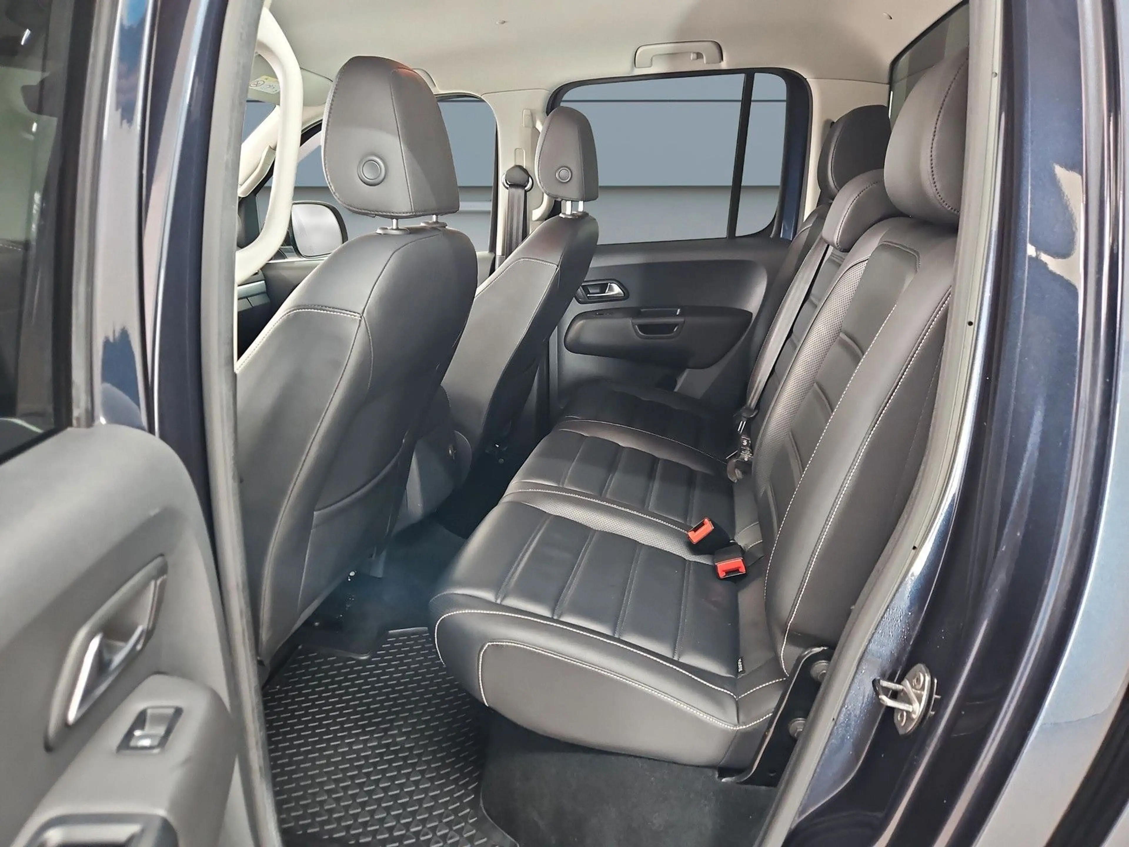 Volkswagen Amarok Aventura 4Motion *AUTOM*NAV*KAM*LEDER*SHZ — photo 8
