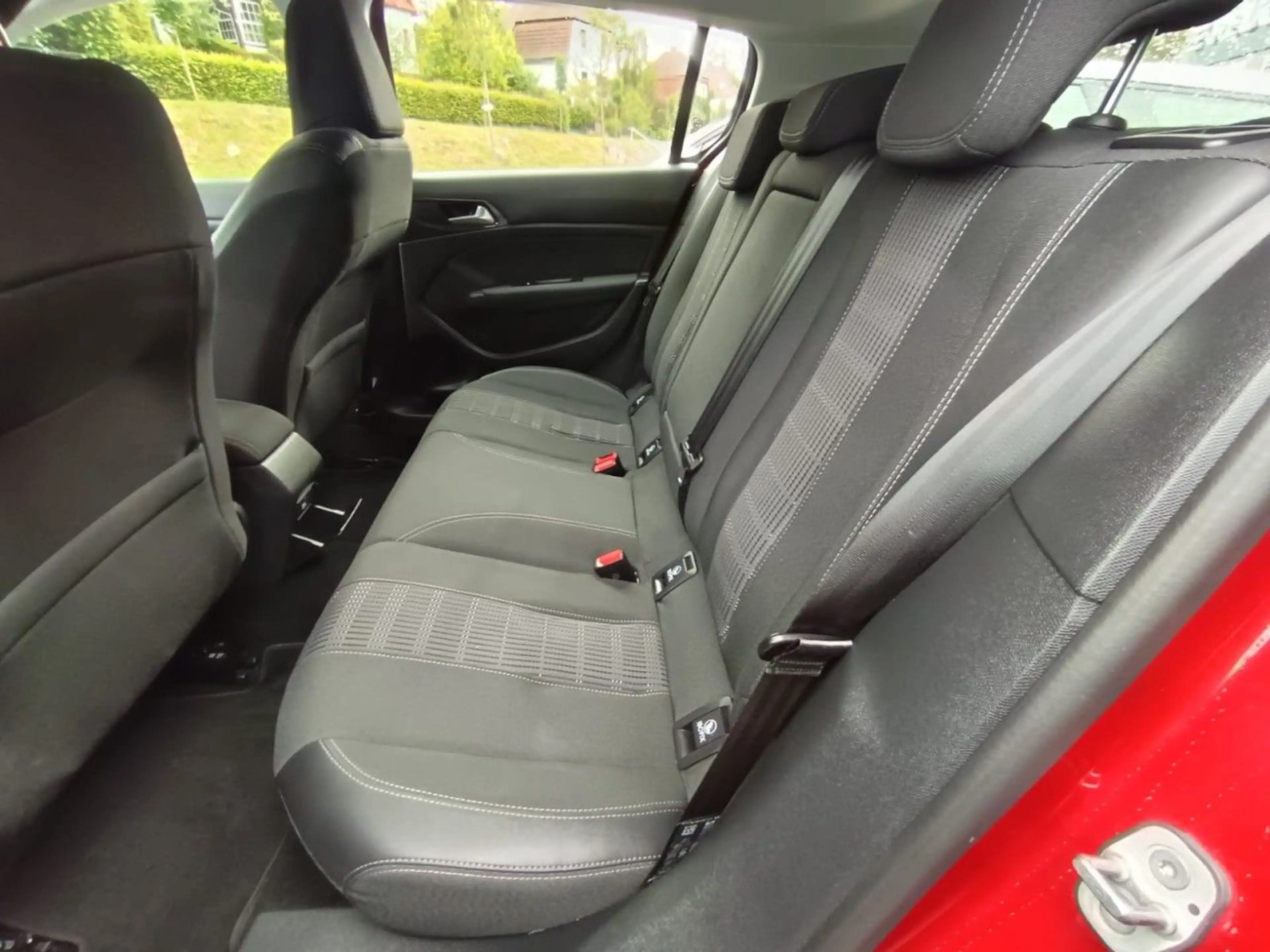 Peugeot 308 Allure AHK Navi Sitzheizung Klima Navi — photo 15