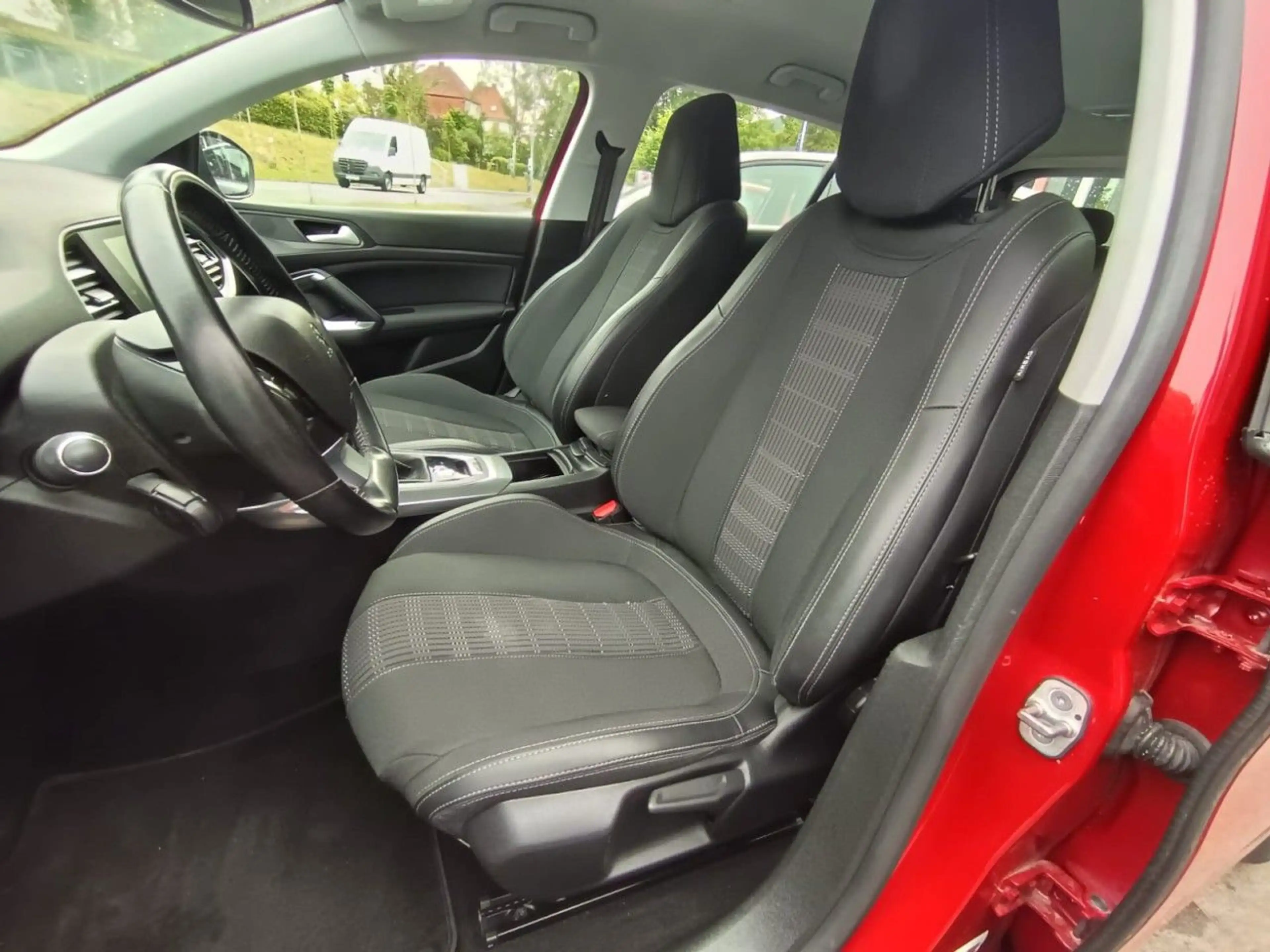 Peugeot 308 Allure AHK Navi Sitzheizung Klima Navi — photo 14