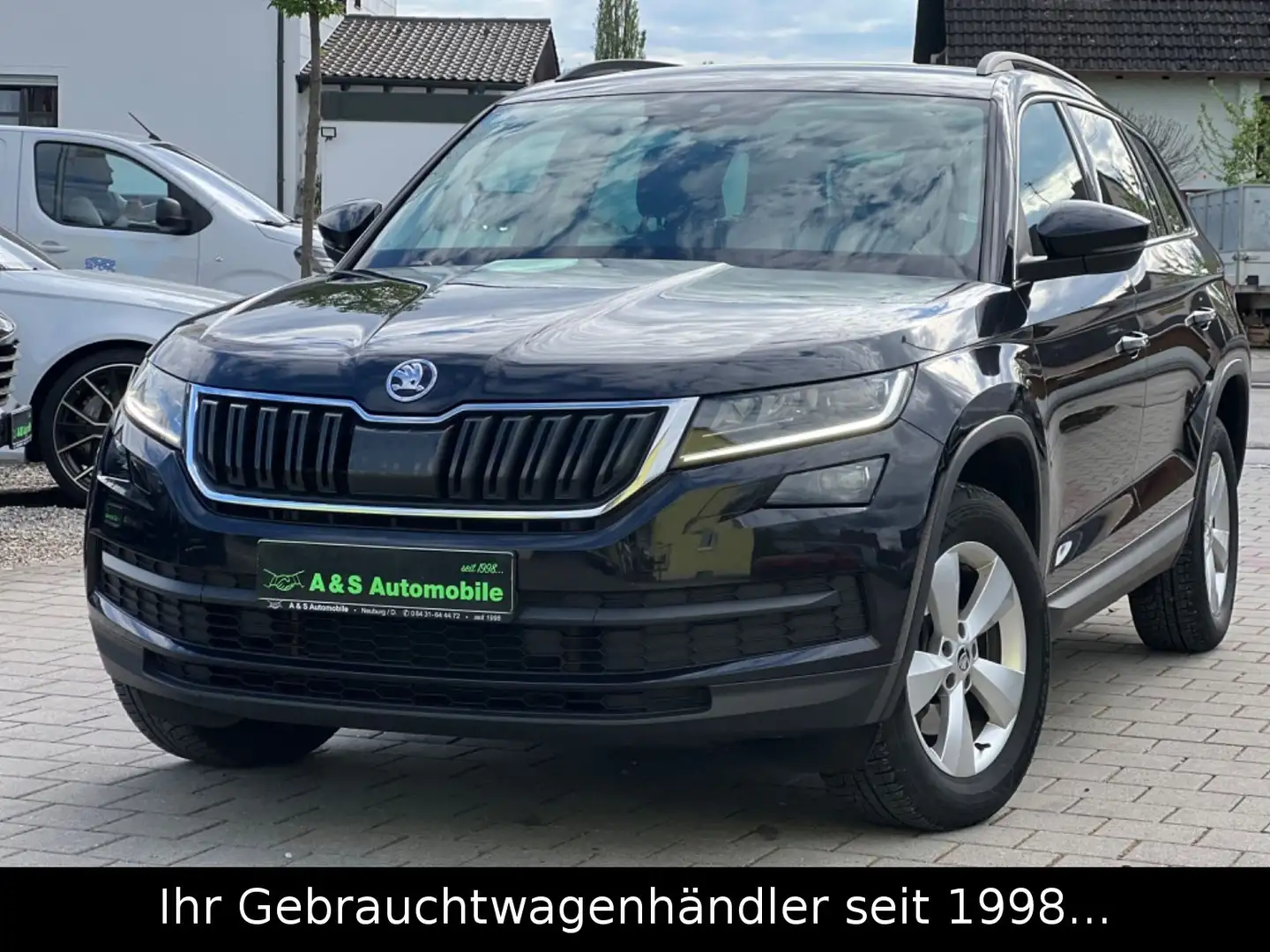 Skoda Kodiaq 2.0 TDI 4x4 Ambition 7-Sitzer *LED/AHK* Schwarz - 1