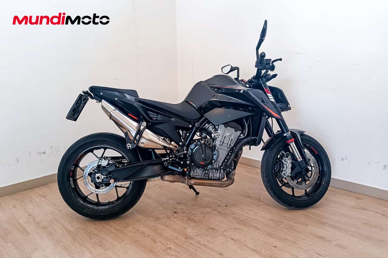 KTM 890 Duke