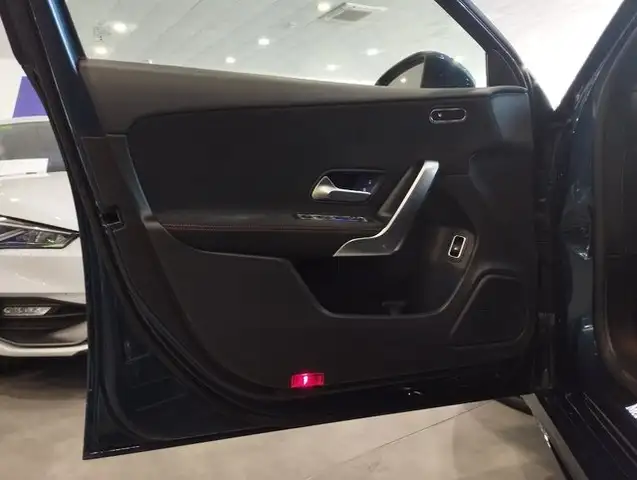 Mercedes-Benz A-Class view 8