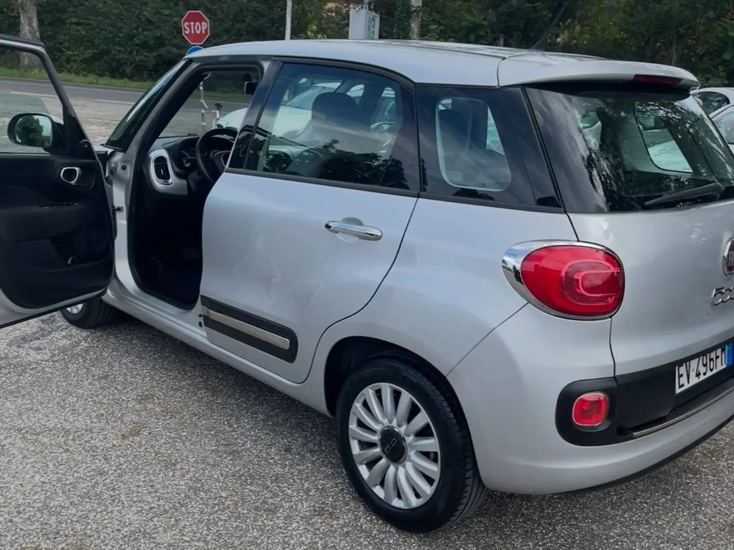 Fiat 500L Popstar Plateado - 1