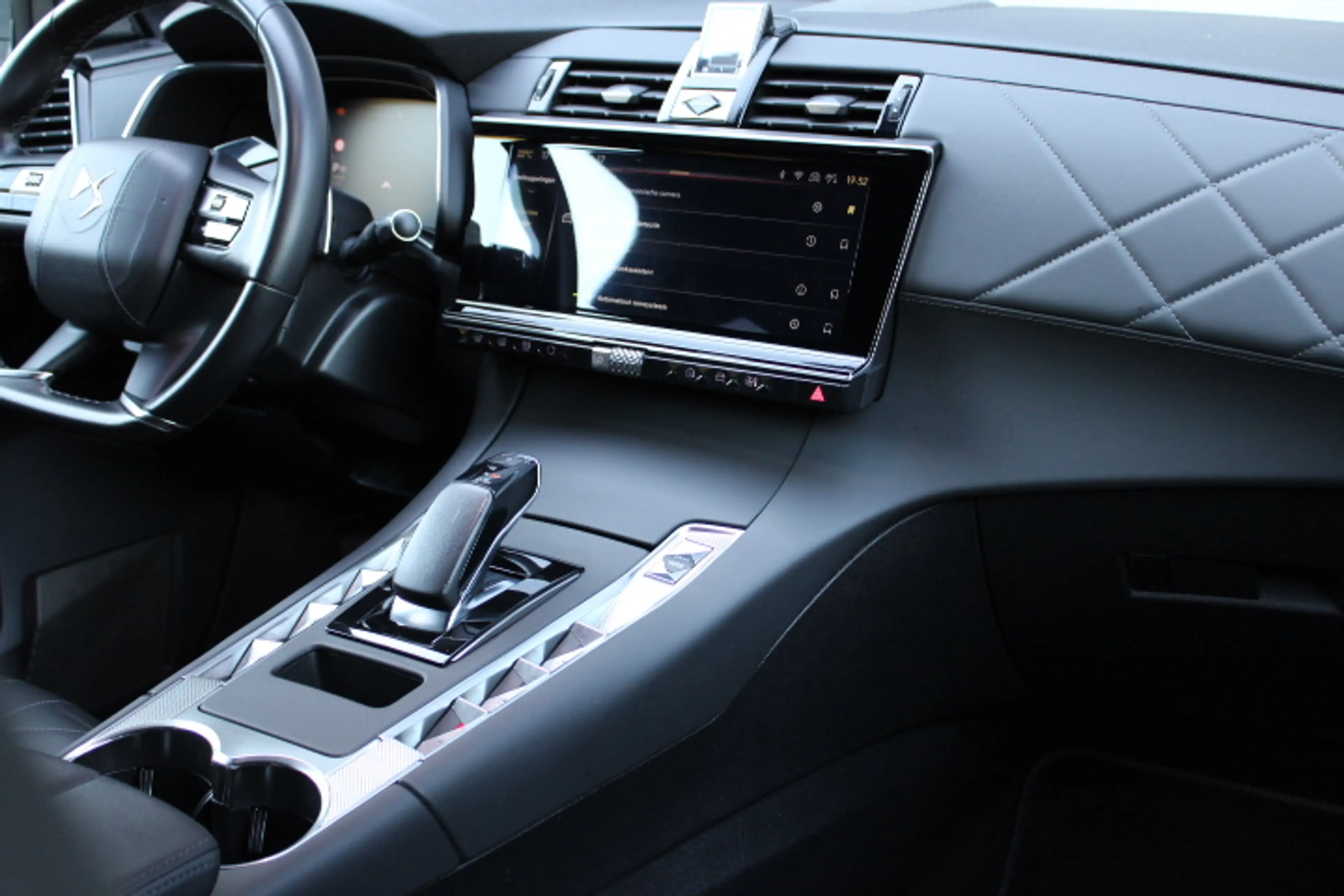 DS Automobiles DS 7 E-Tense 300 4x4 Opéra - Panoramadak - Dealer onder — photo 44