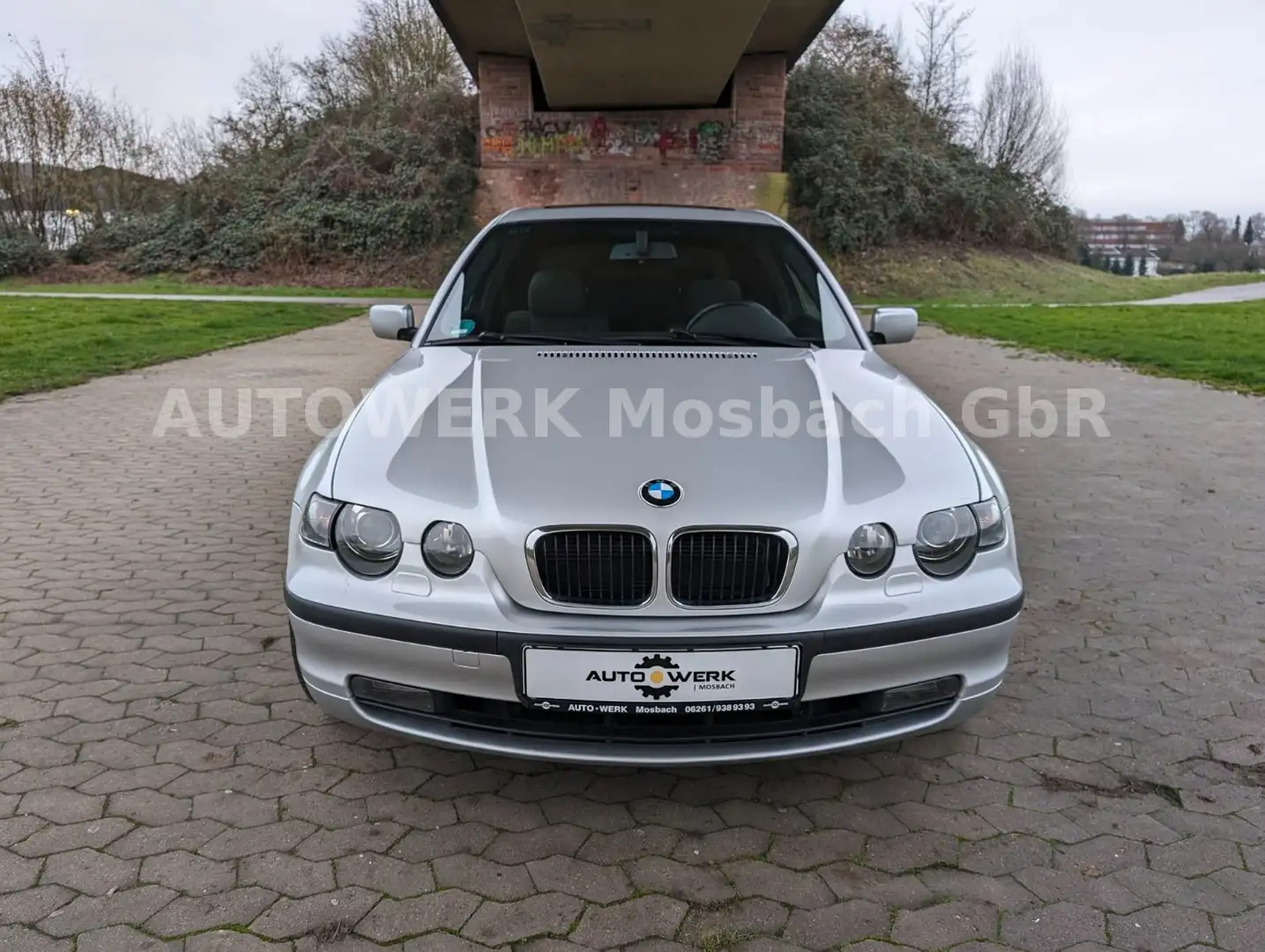 BMW 325 3 Compact 325ti/Individual/Xenon/Klimaa./Pdc/Shz srebrna - 1