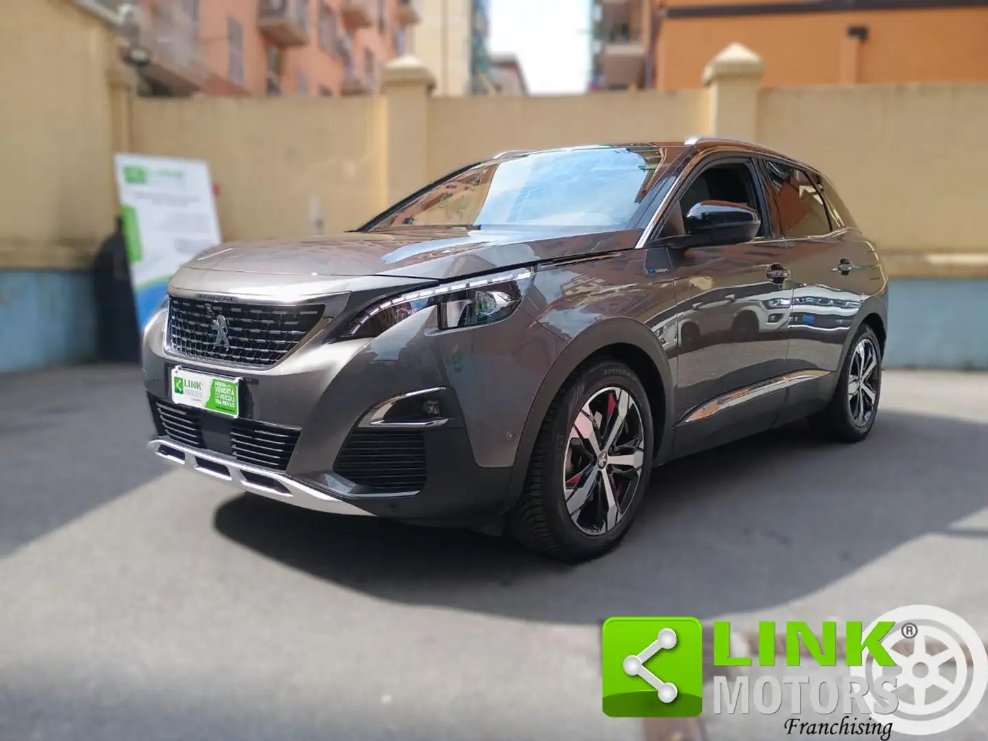 Peugeot 3008 Hybrid4 300 e-EAT8 GT Line Grigio - 1