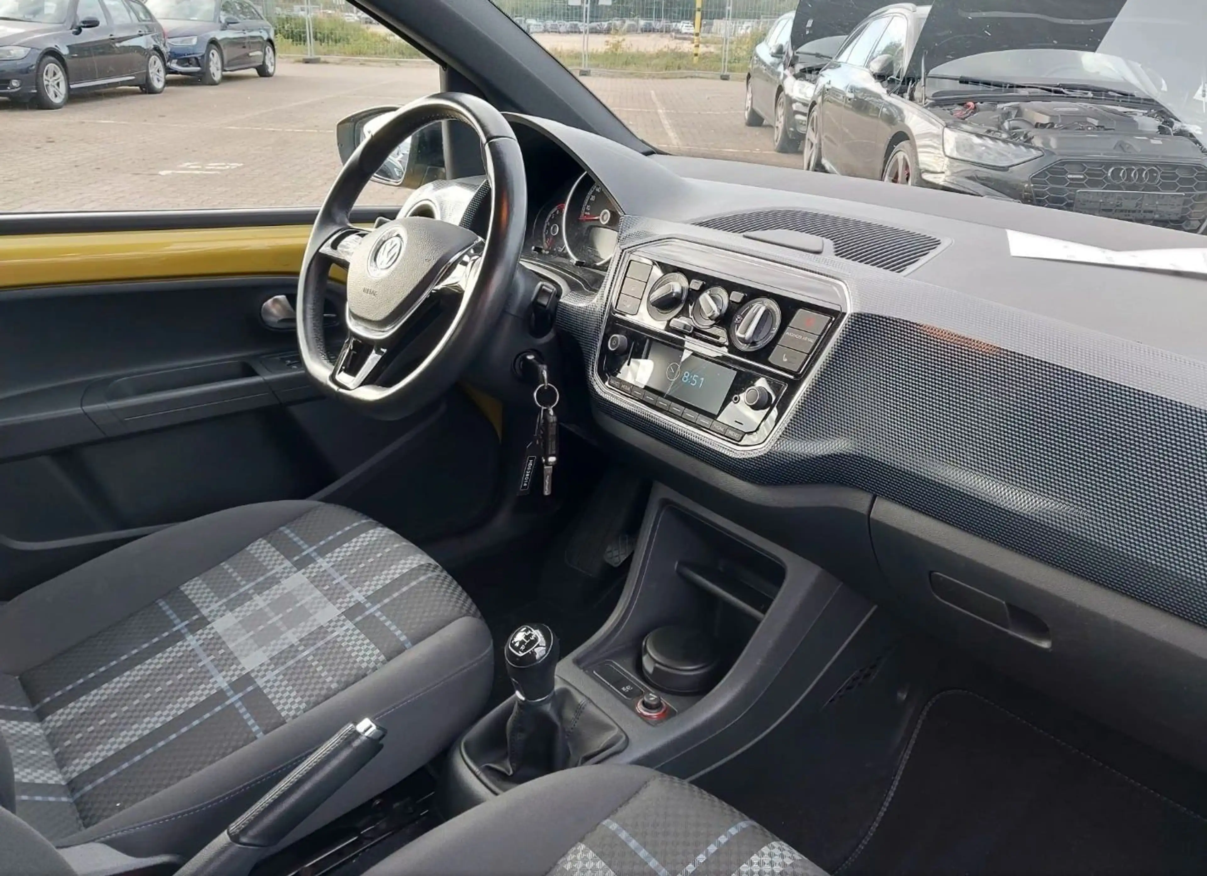 Volkswagen up! club up! *HU/AU NEU*KLIMA*SHZ* — photo 8