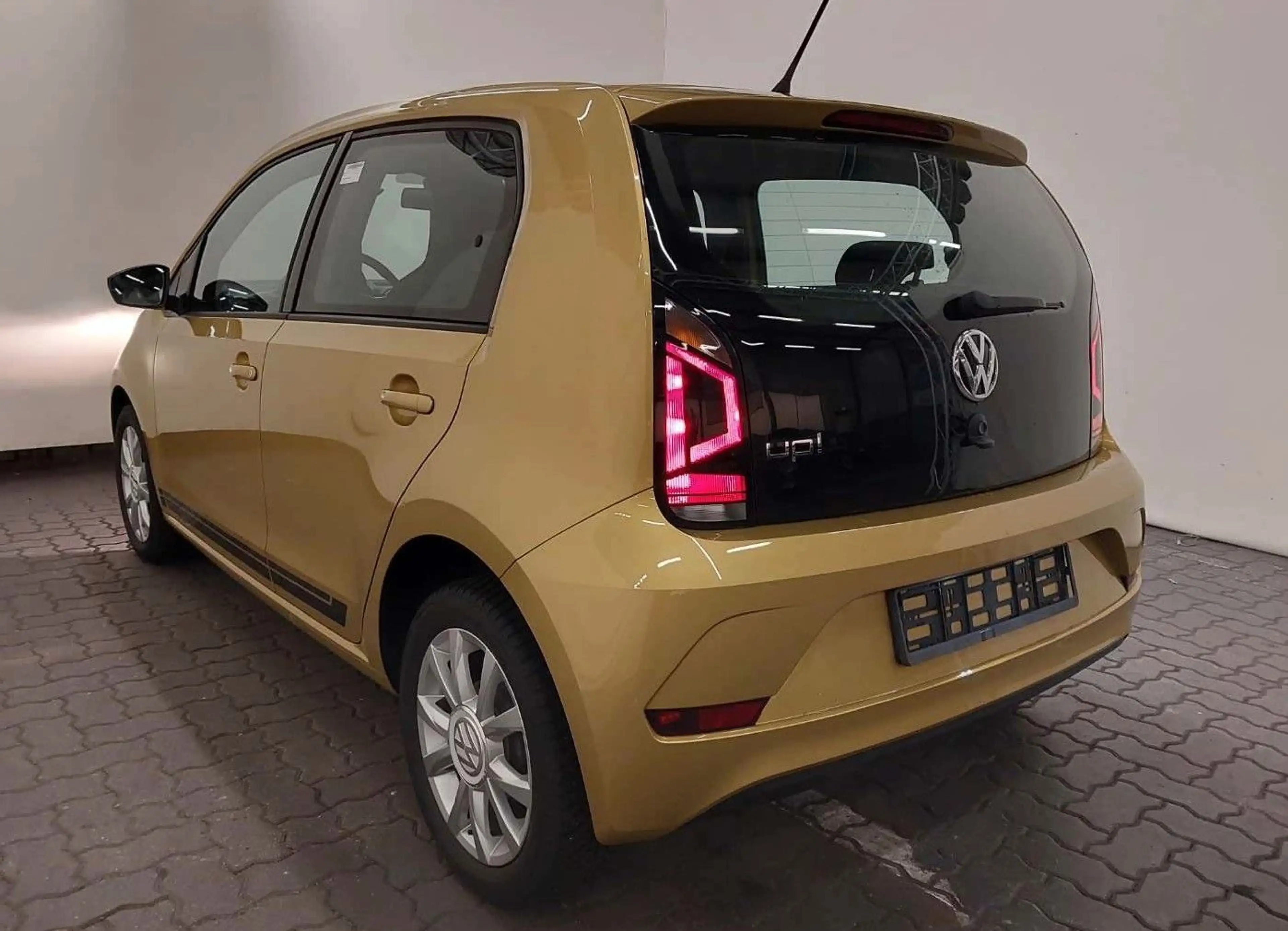 Volkswagen up! club up! *HU/AU NEU*KLIMA*SHZ* — photo 5
