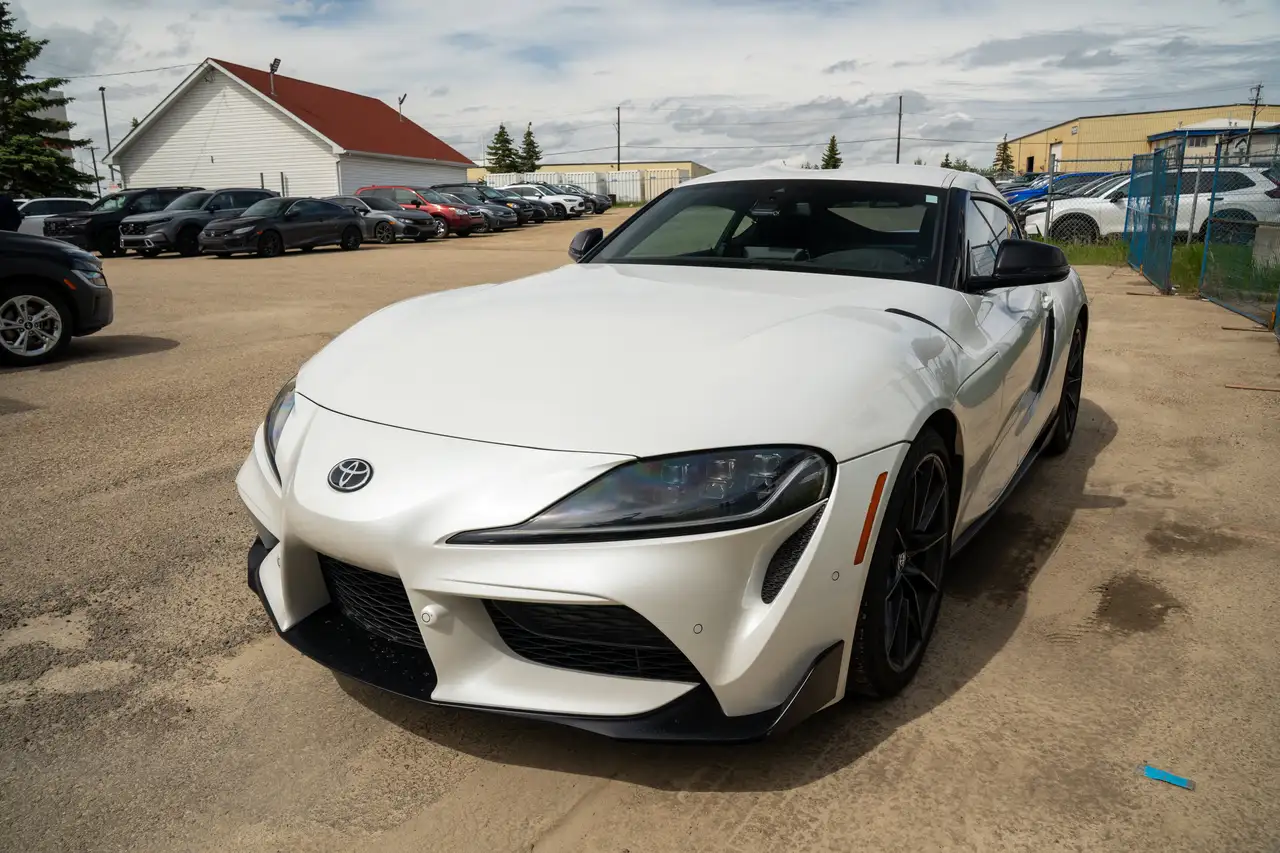 Toyota GR Supra снимка Toyota GR Supra