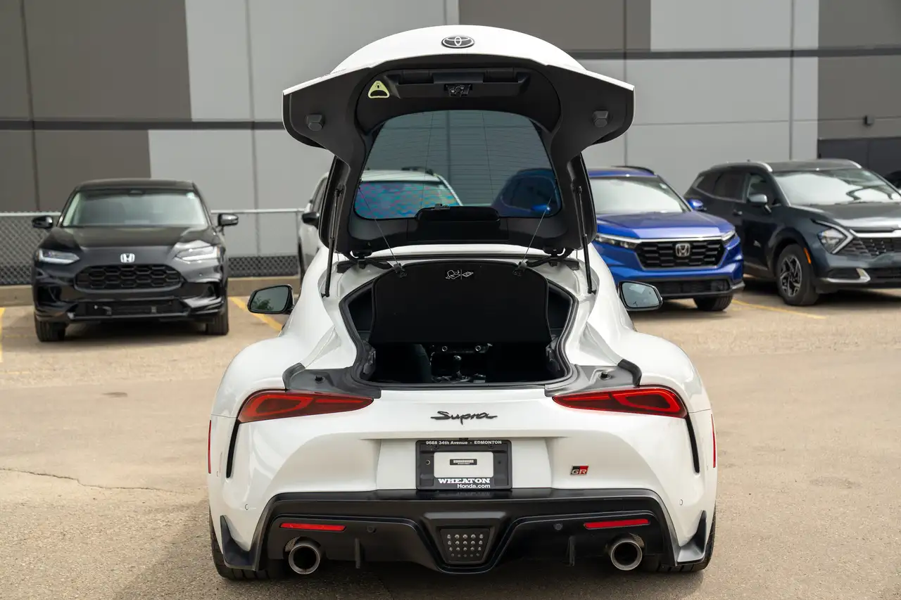Toyota GR Supra photo Toyota GR Supra