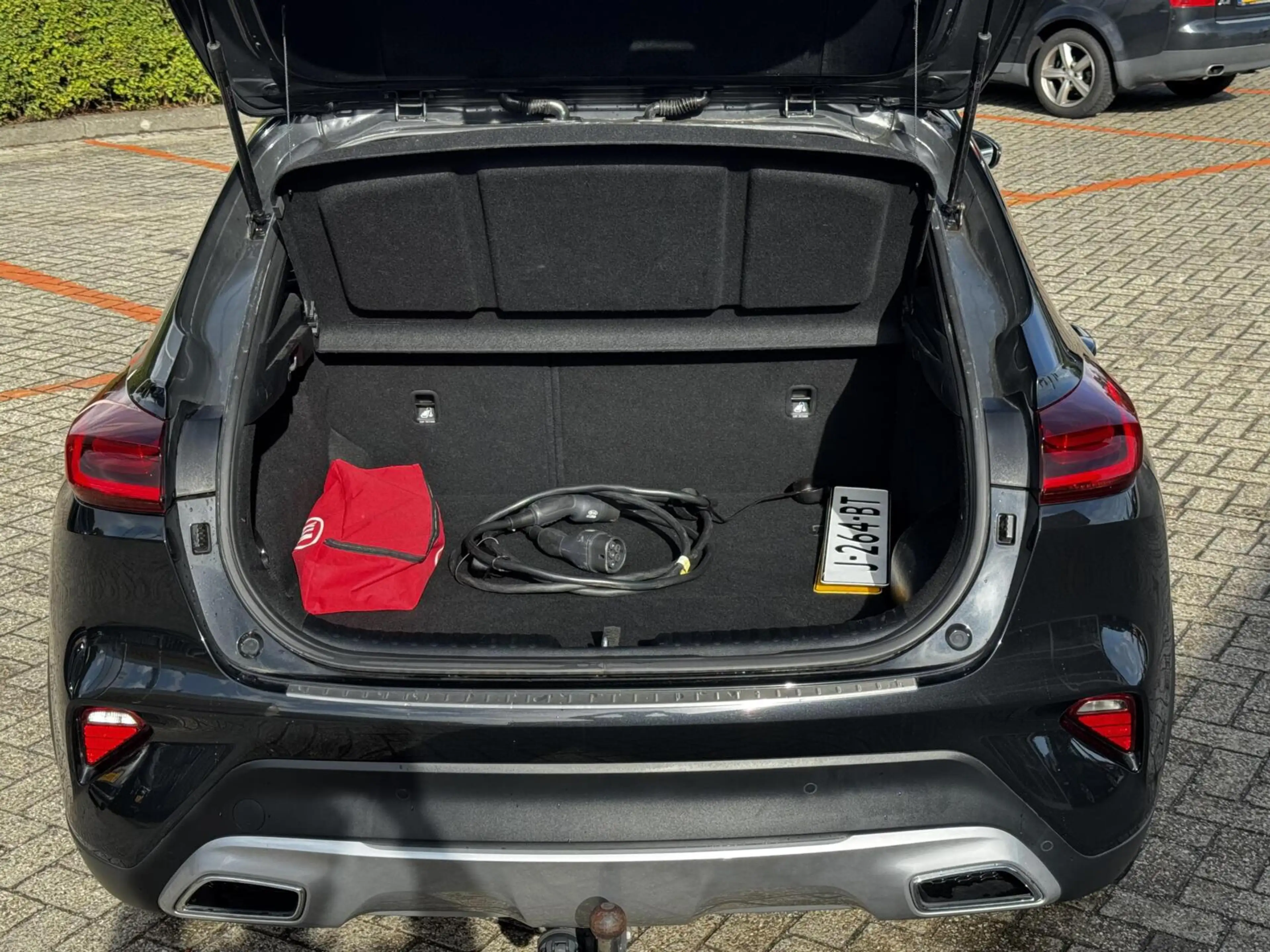 Kia XCeed 1.6 GDi PHEV DynamicPlusLine|Trekha|Camera|LED|ACC — photo 13