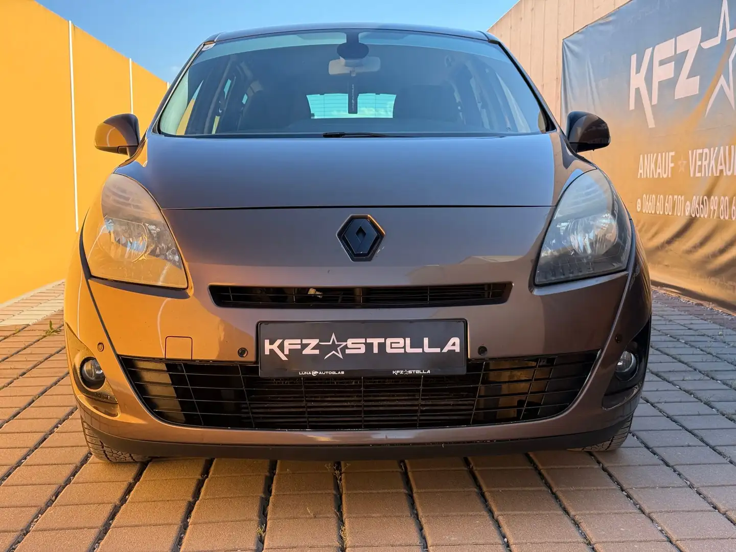 Renault Scenic Grand Scenic 1.5 dCi 110 FAP Dynamique Braun - 2