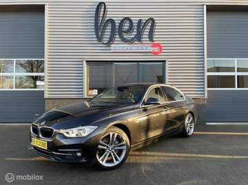 3-serie 320i High Executive