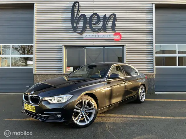 BMW 320 3-serie 320i High Executive
