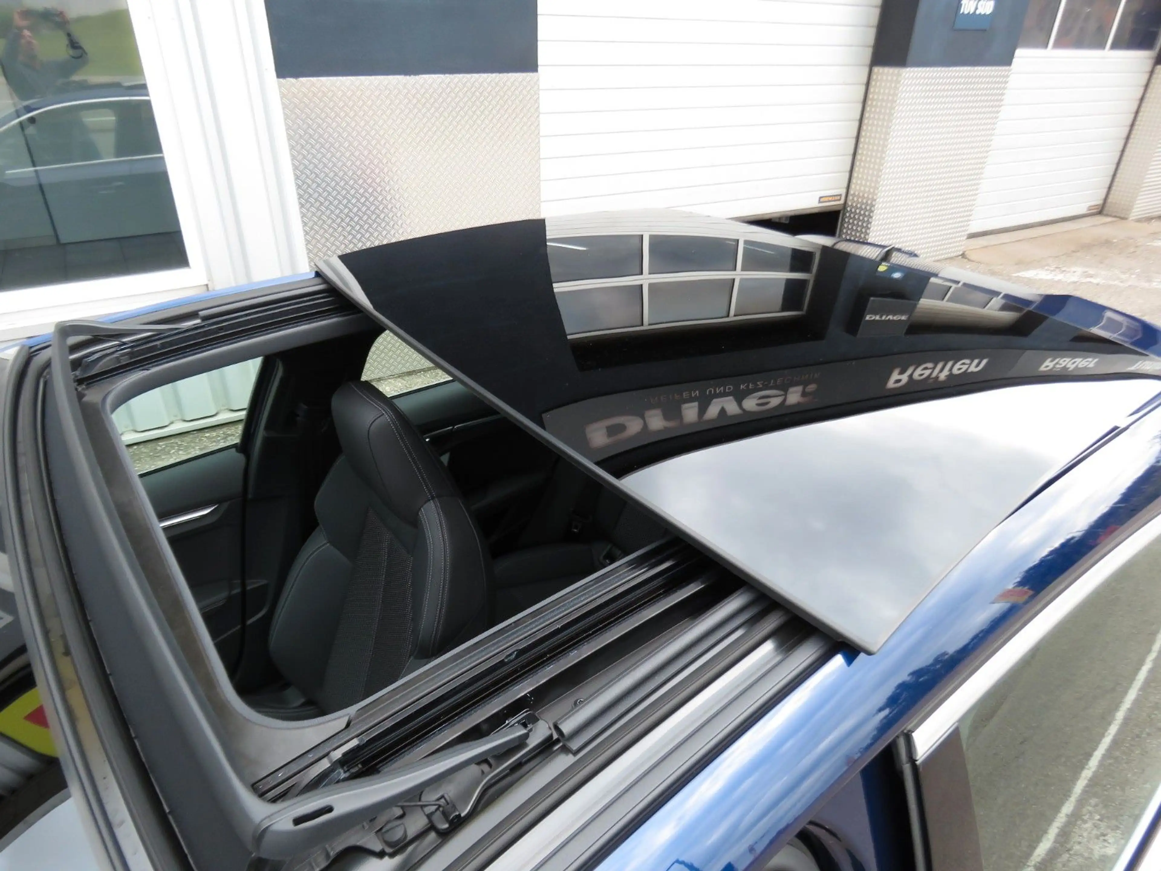 Audi A3 Sportback TDI 110 kW 2x S line PANO SONOS 360 — photo 3