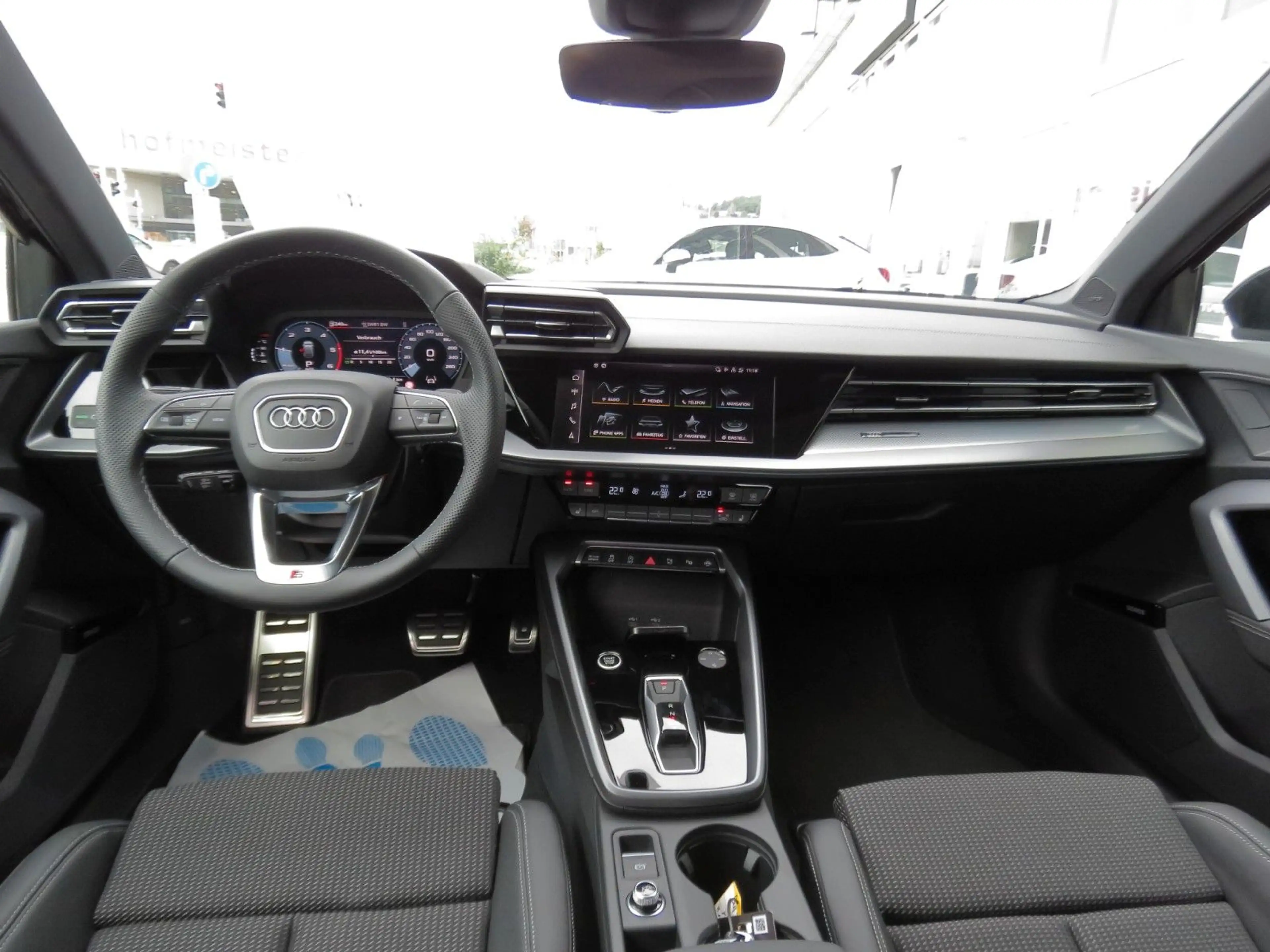 Audi A3 Sportback TDI 110 kW 2x S line PANO SONOS 360 — photo 6