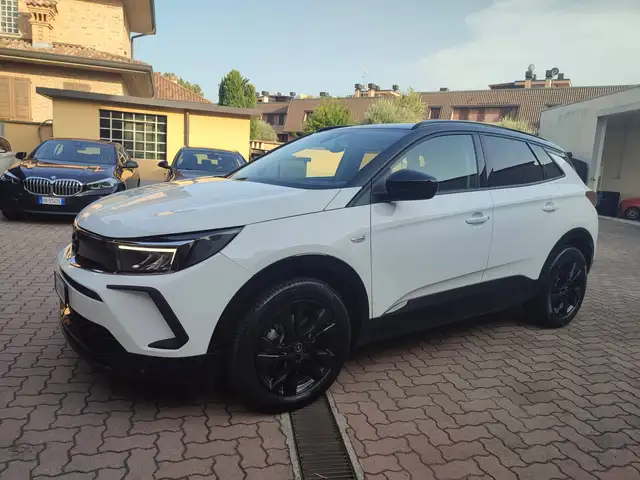 Opel Grandland 1.2 ultimate 130 cv mt 6 PROMO - LISTINO 17.850 Euro -