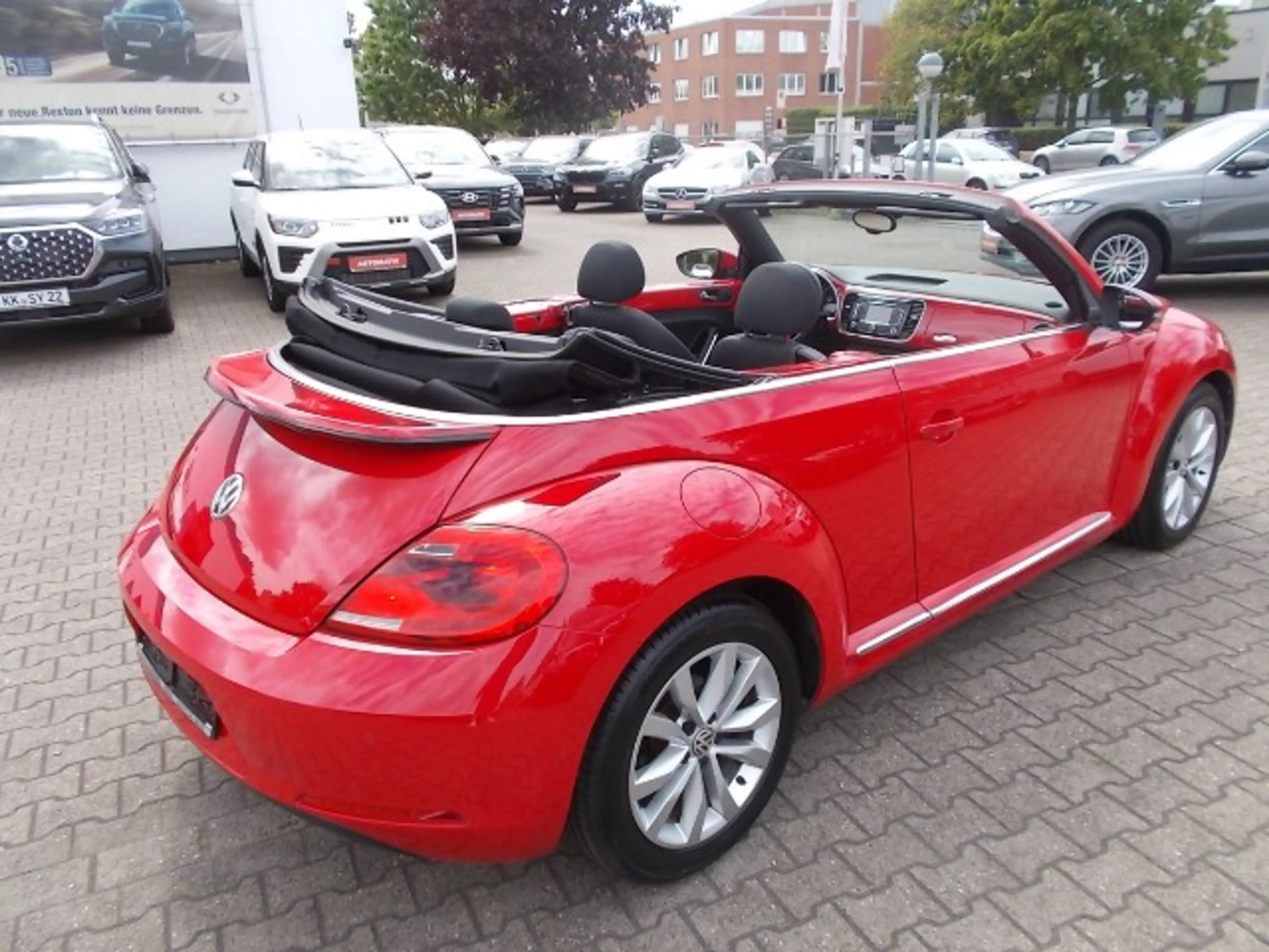 Volkswagen Beetle Beetle Cabrio Design Navi BXenon SHZ, PDC — photo 5
