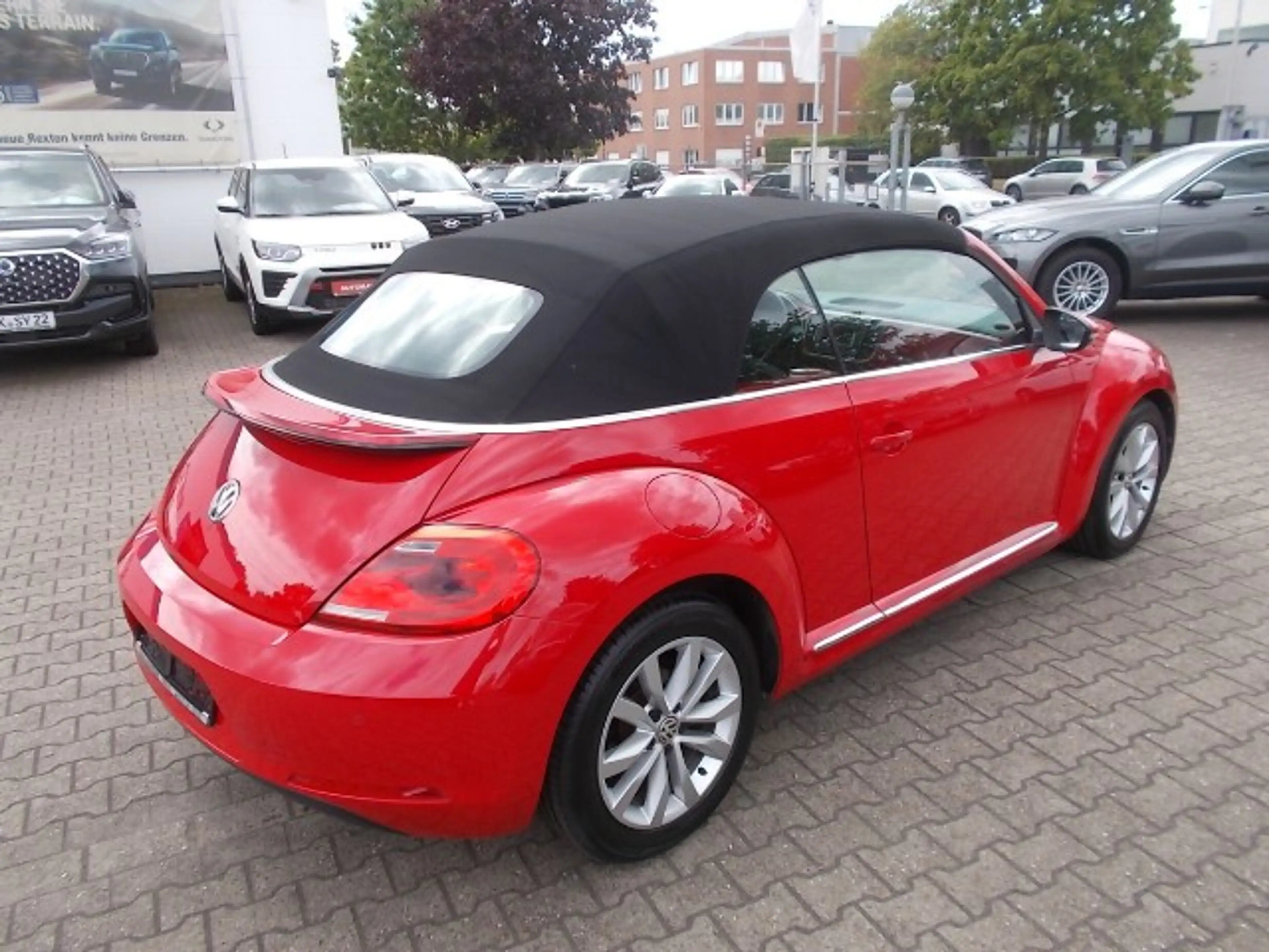 Volkswagen Beetle Beetle Cabrio Design Navi BXenon SHZ, PDC — photo 13