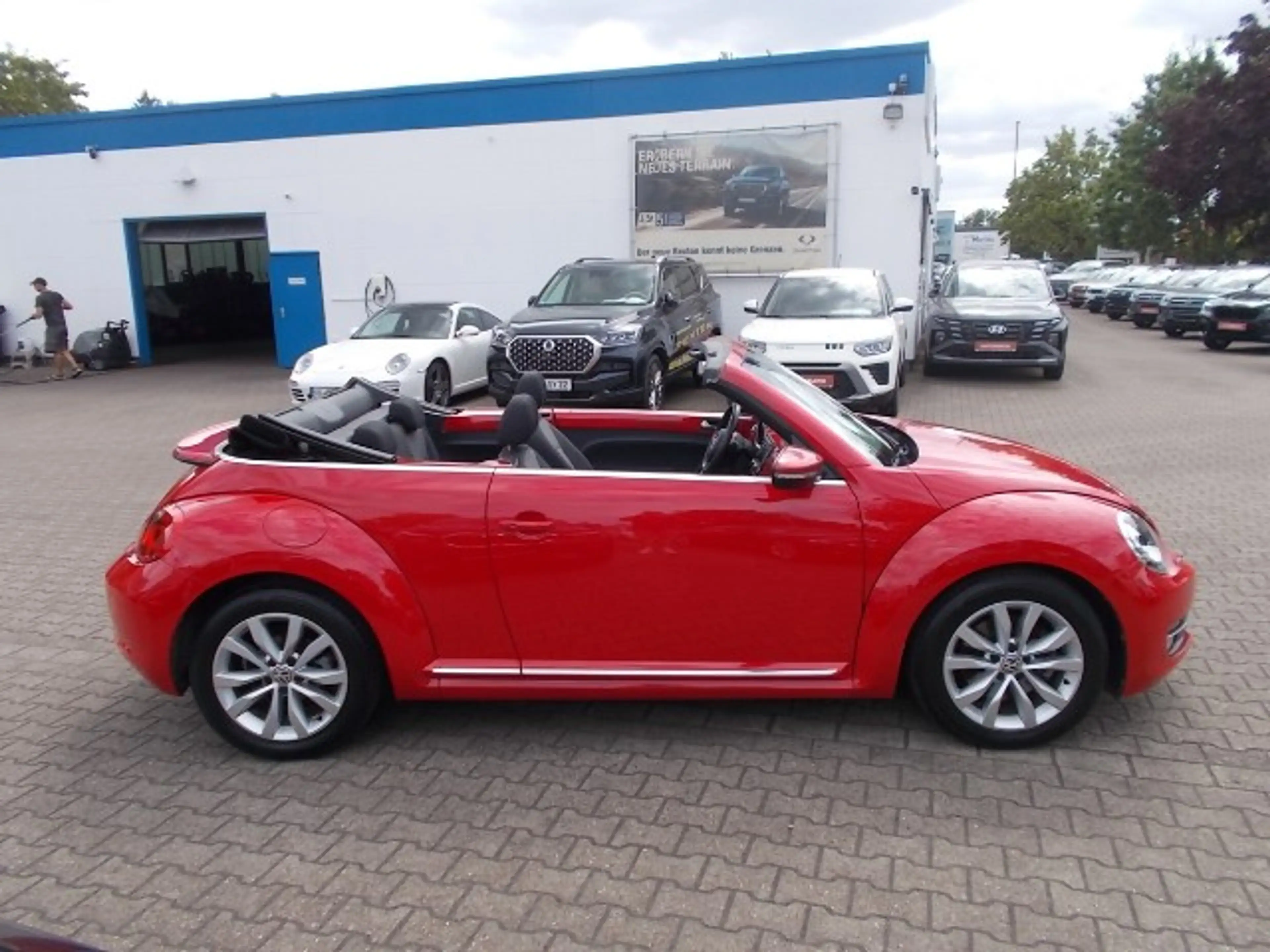 Volkswagen Beetle Beetle Cabrio Design Navi BXenon SHZ, PDC — photo 4