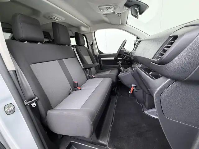 Opel Vivaro view 11