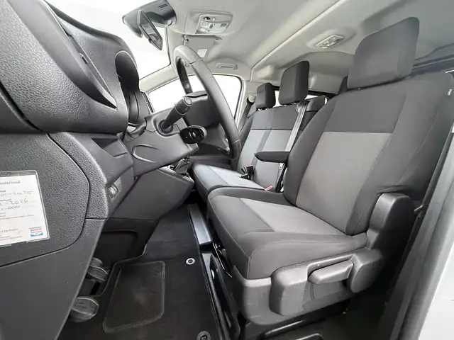 Opel Vivaro view 10