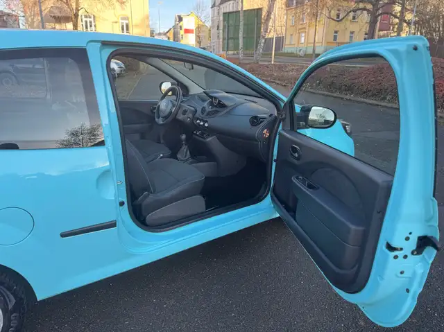 Renault Twingo view 9