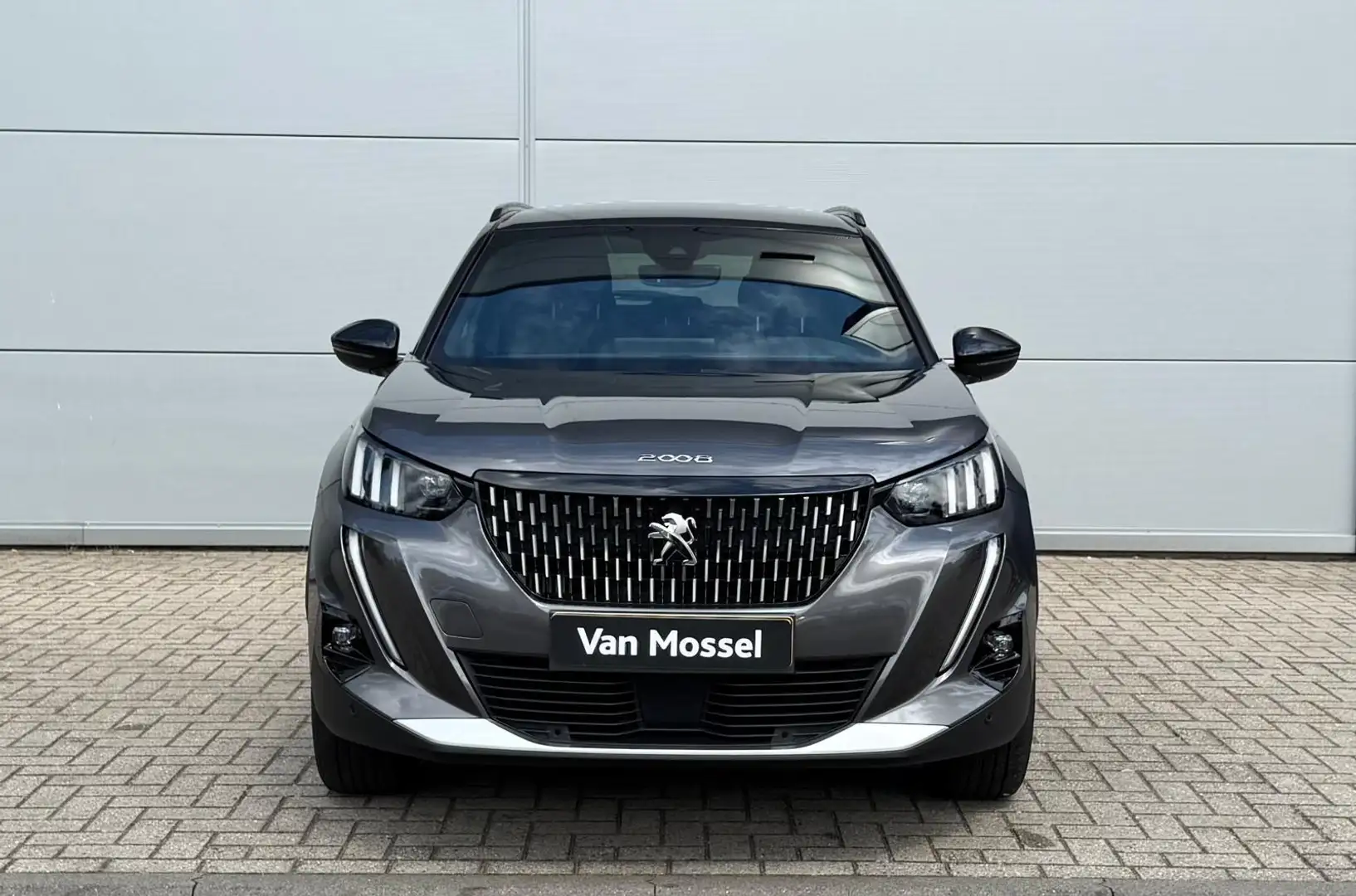 Peugeot 2008 1.2 PureTech GT | Navigatie | Apple Carplay/Androi Grau - 2