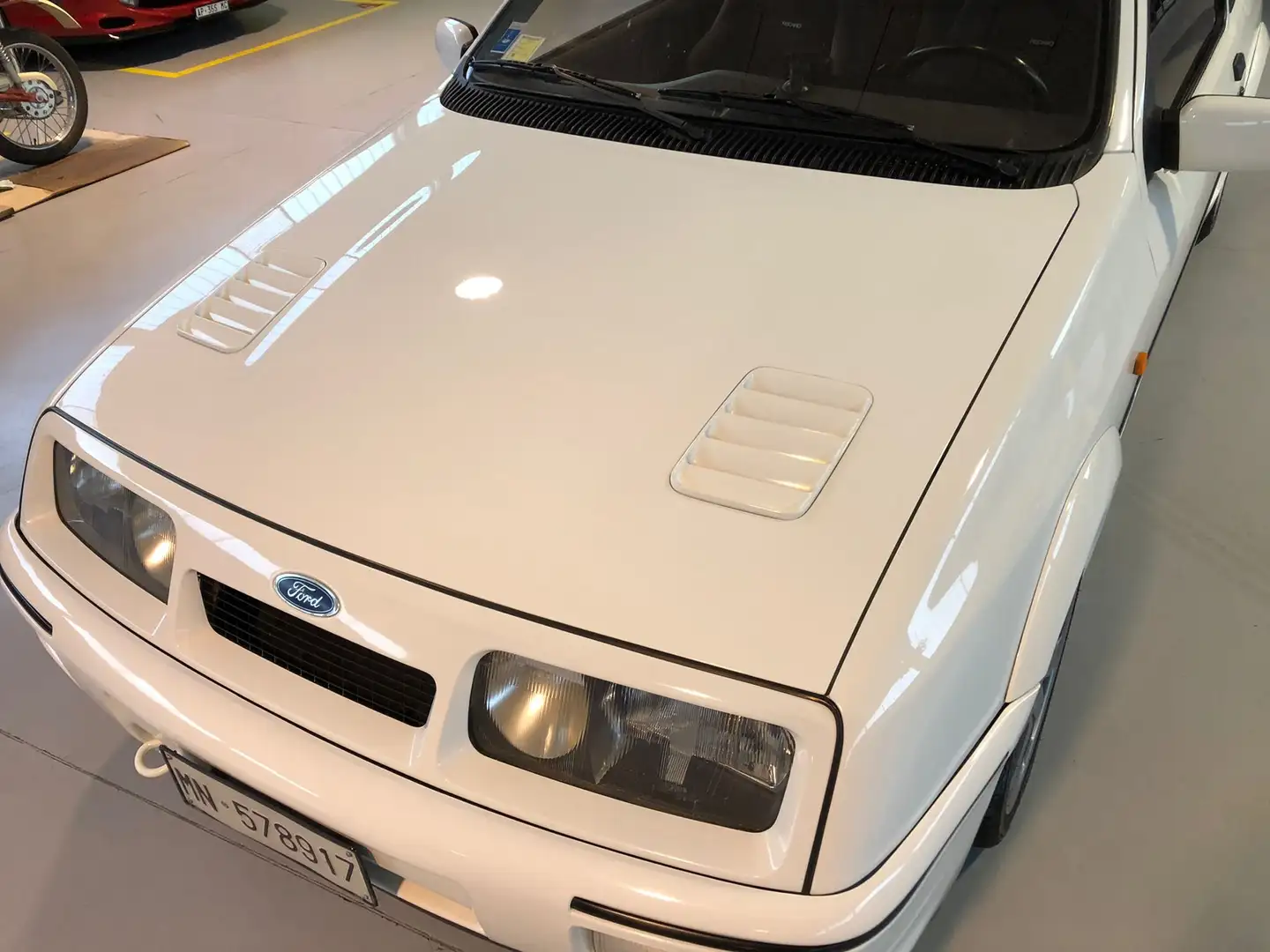 Ford Sierra Sierra 3p 2.0 RS Cosworth bijela - 1